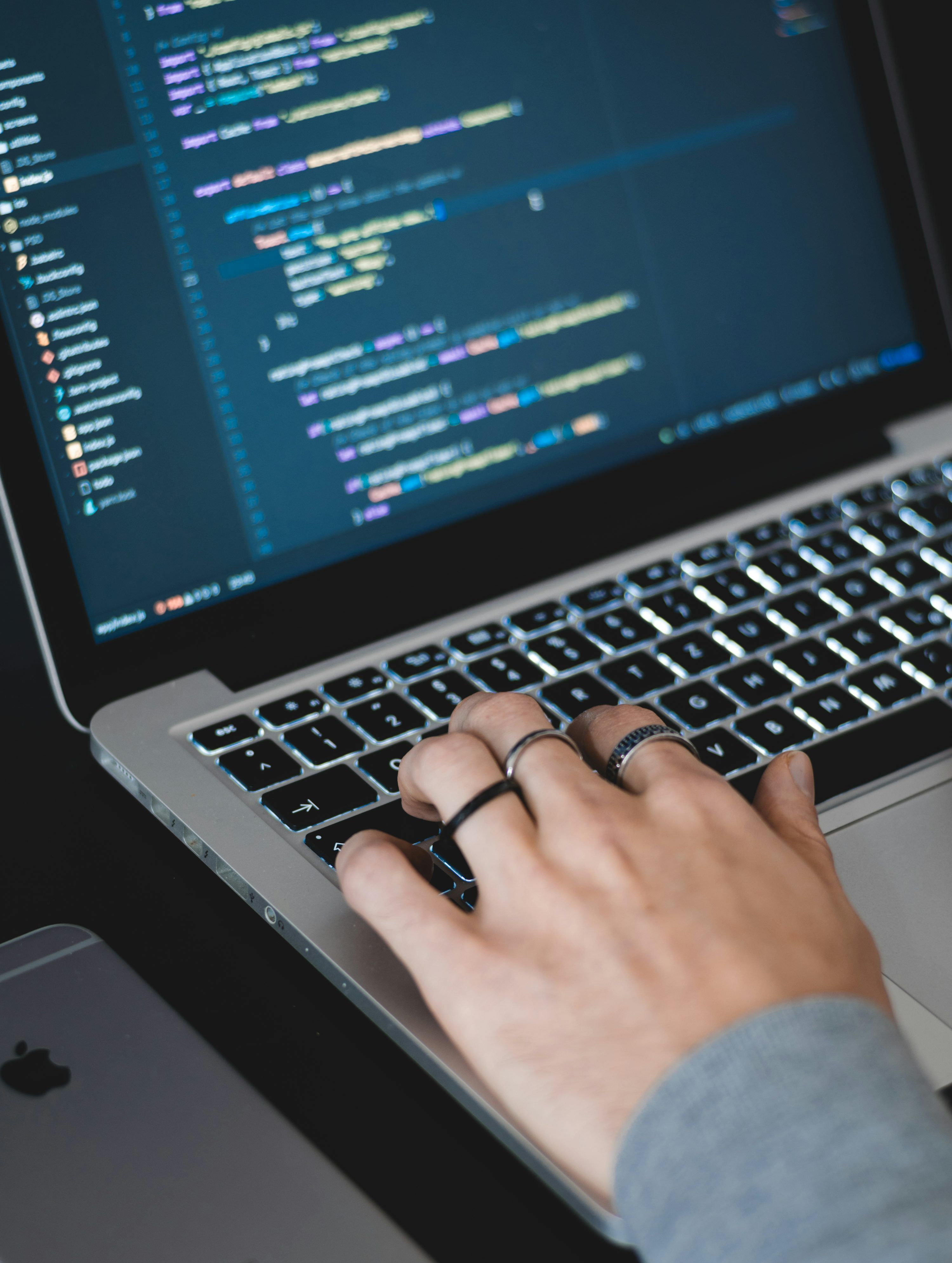 3000x3982 Woman Coding Picture. Download Free Image