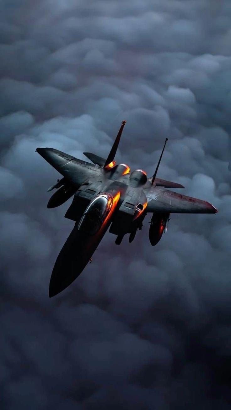 736x1308 Ideas para fondos de pantalla de aviones. Inspiración en la aviación militar, Vuelo nocturno de aviones militares, Aviones de combate