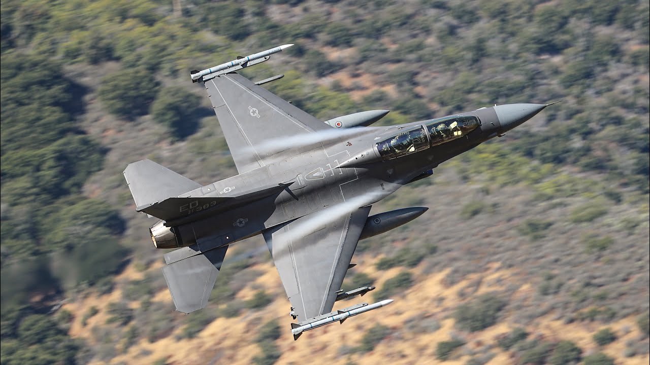 1280x720 LOW FLYING FIGHTER JETS IN AMERICA