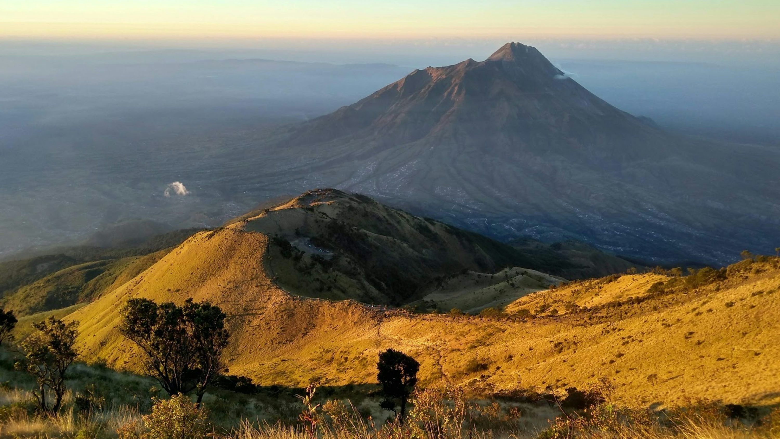 3000x1688 Merbabu Picture. Download Free Image