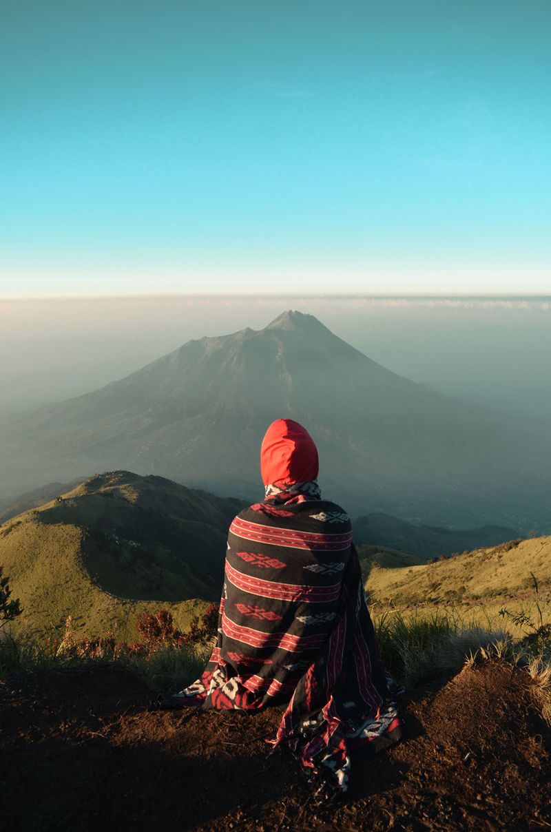 800x1208 Mount Merbabu Wallpaper