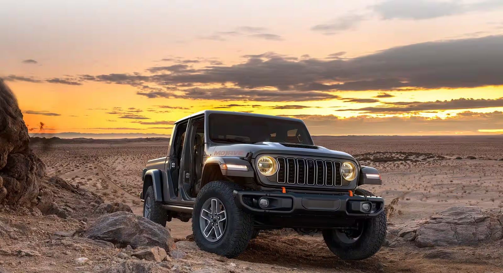 1600x870 Jeep® Gladiator vs. 2026 Toyota Tacoma. Max Curnow Chrysler Dodge Jeep RAM