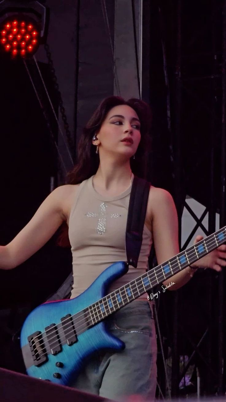 736x1308 alejandra villarreal