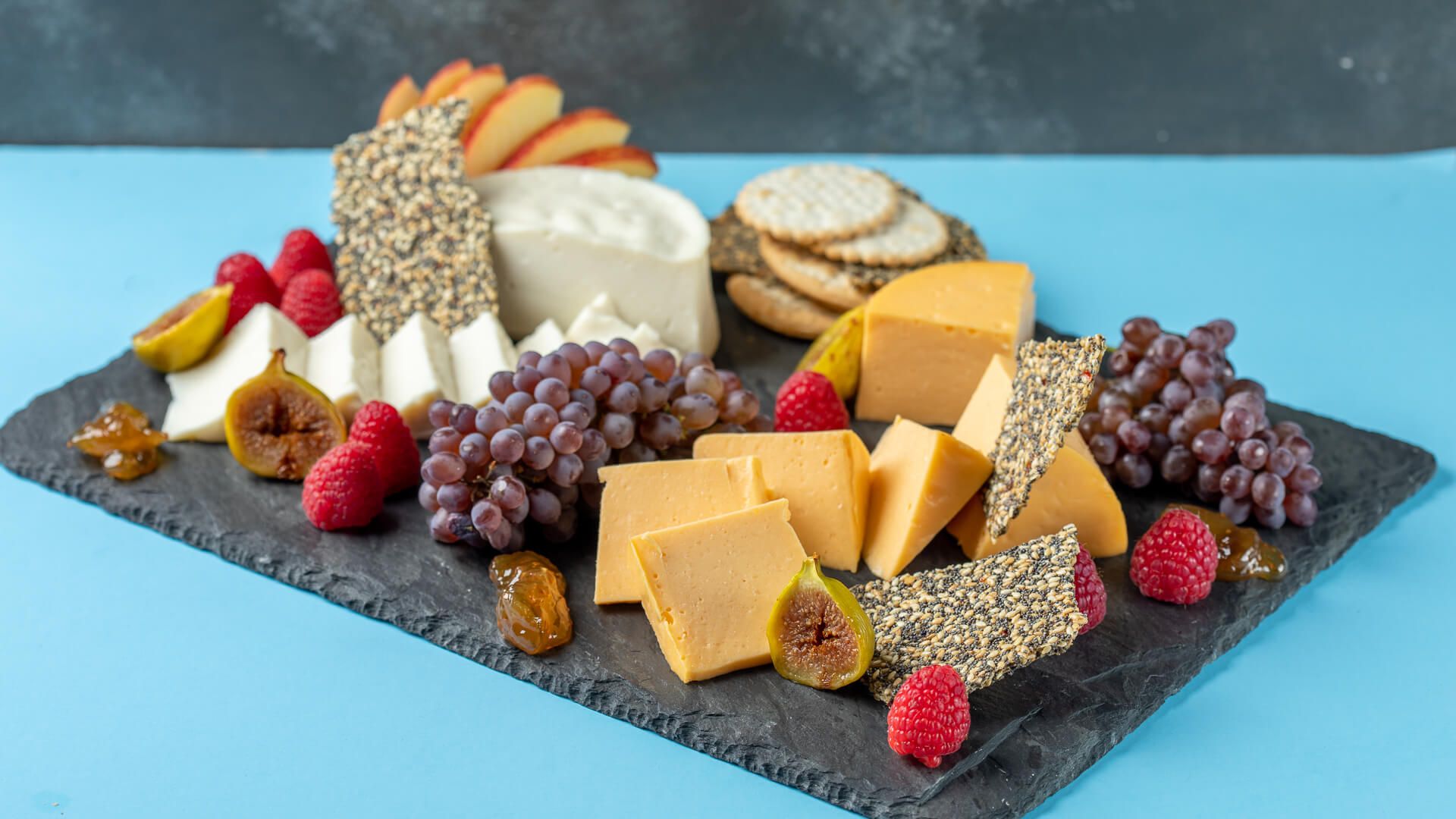 1920x1080 American Style Brie & Gouda Cheese Slices