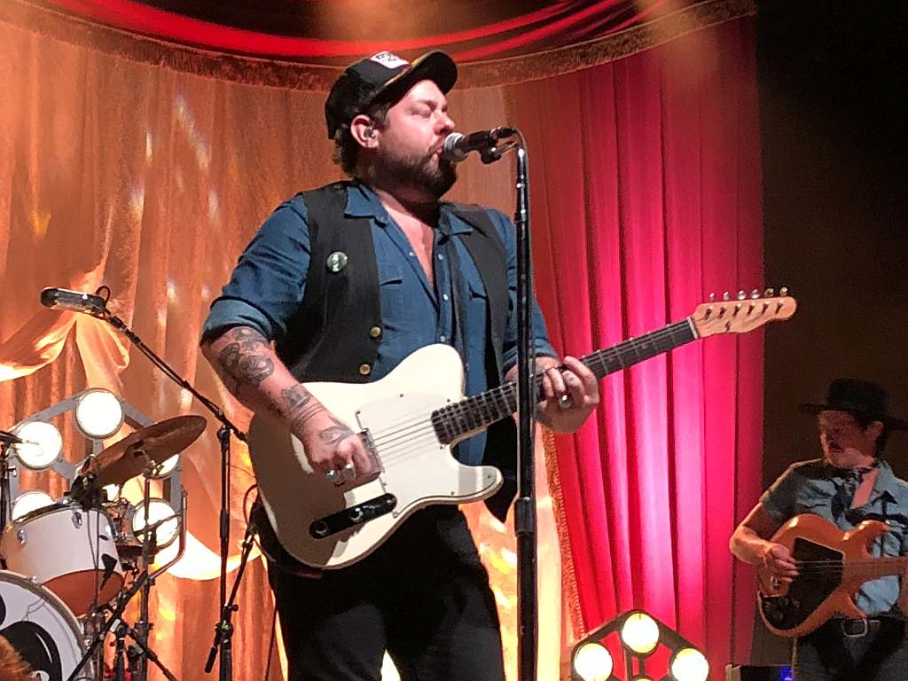 1024x768 Nathaniel Rateliff and the Night Sweats break in The Sylvee