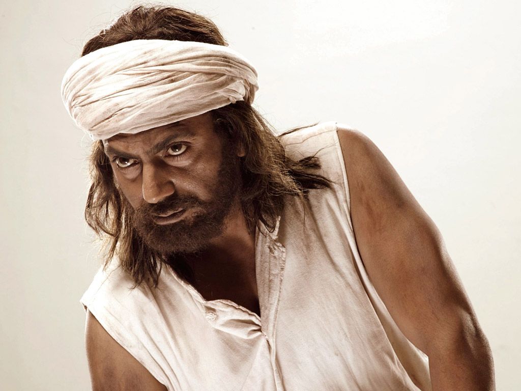 1024x768 Manjhi The Mountain Man HQ Movie Wallpaper. Manjhi The Mountain Man HD Movie Wallpaper
