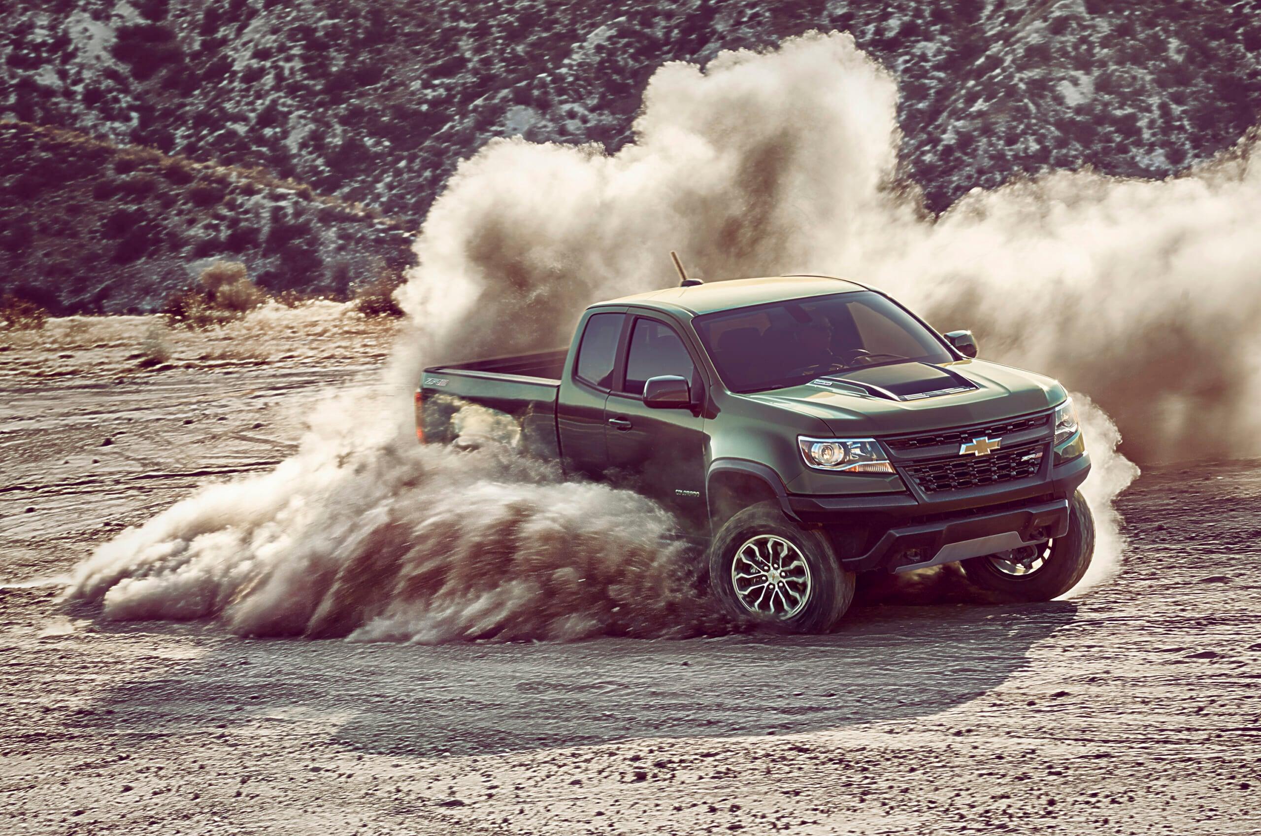 2560x1696 The New Chevy Colorado ZR2 Is A Desert Racing Raptor Rival