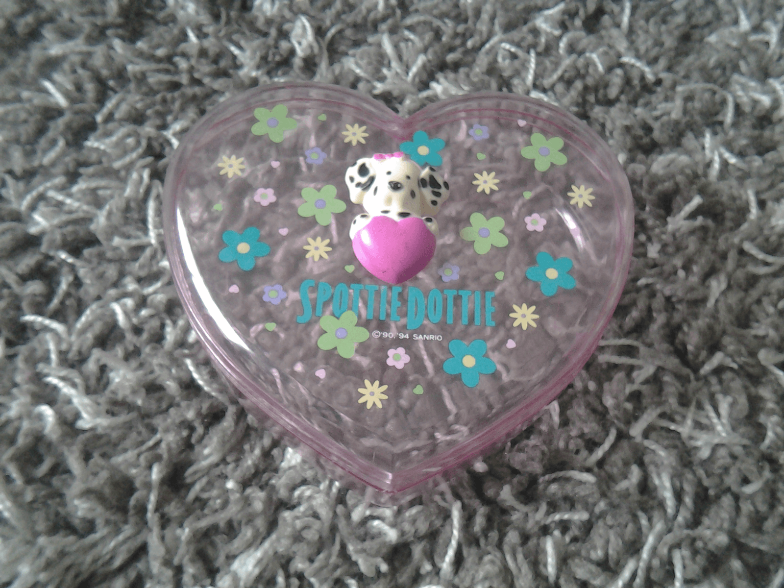 1600x1200 VINTAGE Sanrio Spottie Dottie 1994 plastic heart shaped container