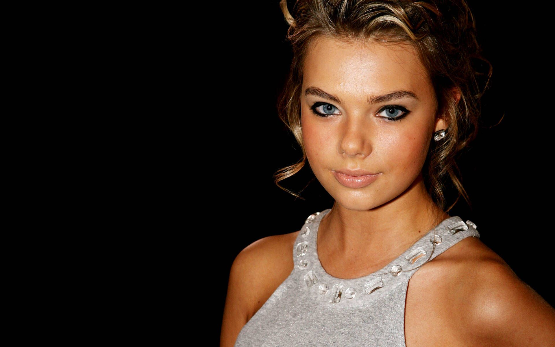 1920x1200 Free Indiana Evans 4K Wallpaper & Desktop HD Background for PC