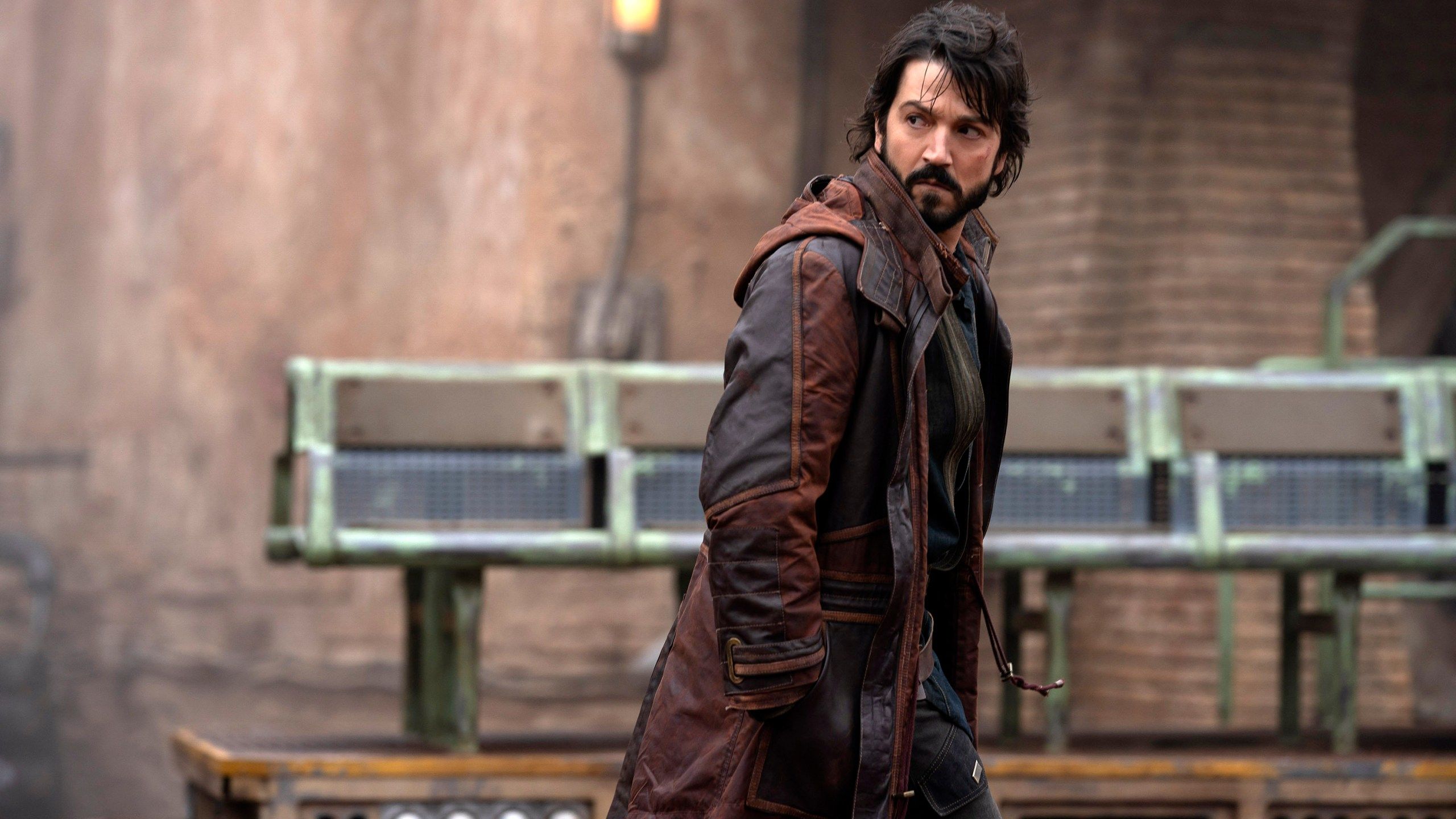 2560x1440 Diego Luna talks filming 'Andor' final season and the prospects for Latino actors in the Emmys race