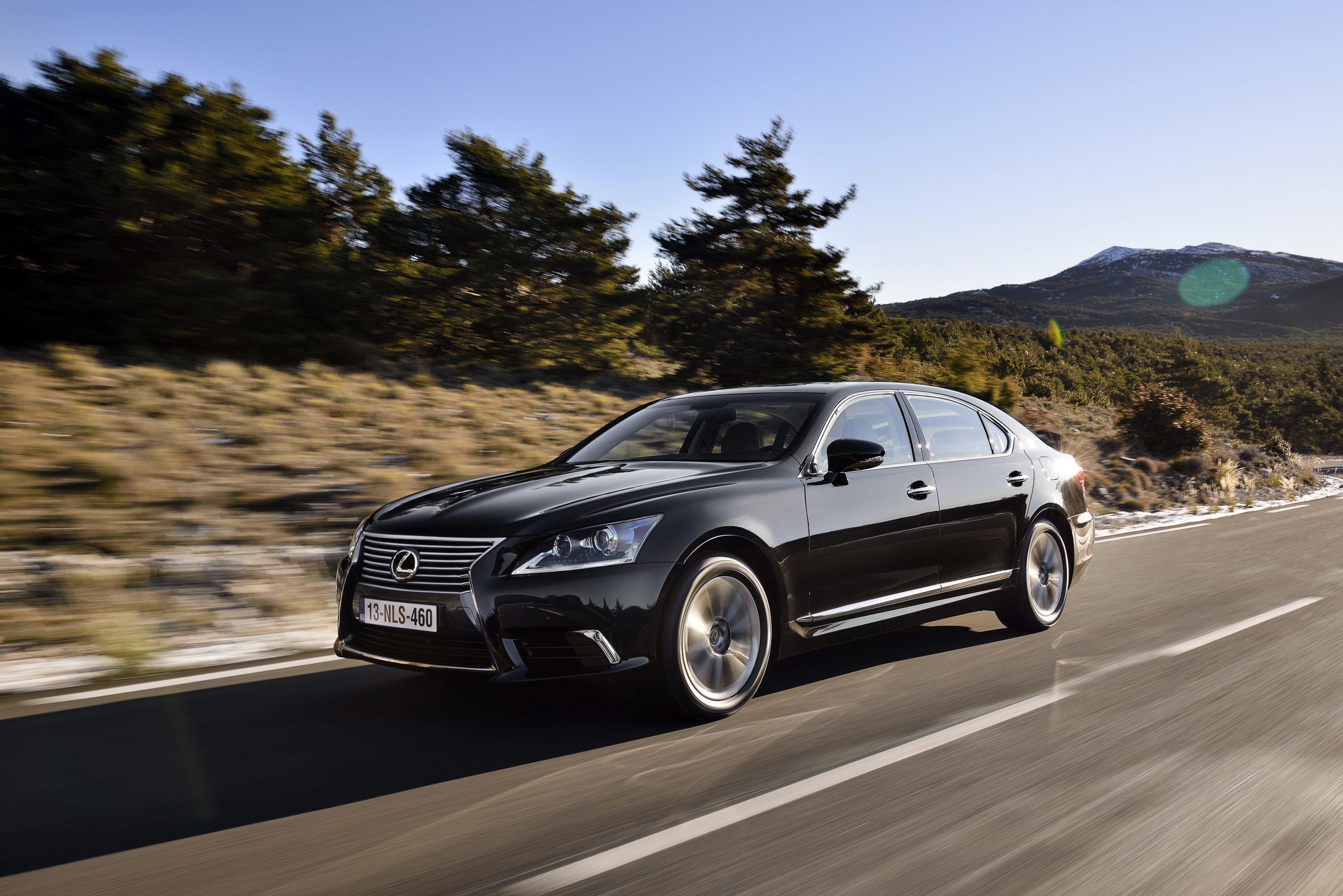 2560x1708 LS 460 Exterior European Image (2012) Media Site