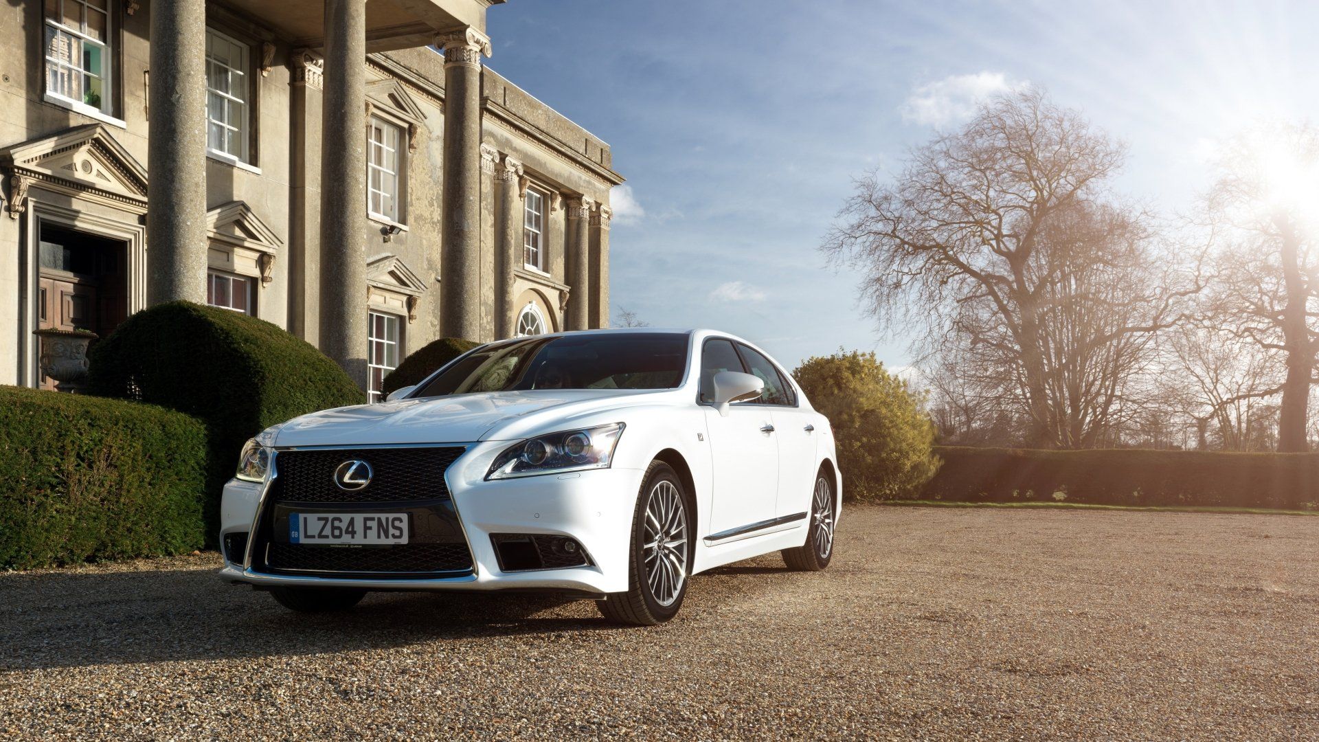 1920x1080 White Lexus LS