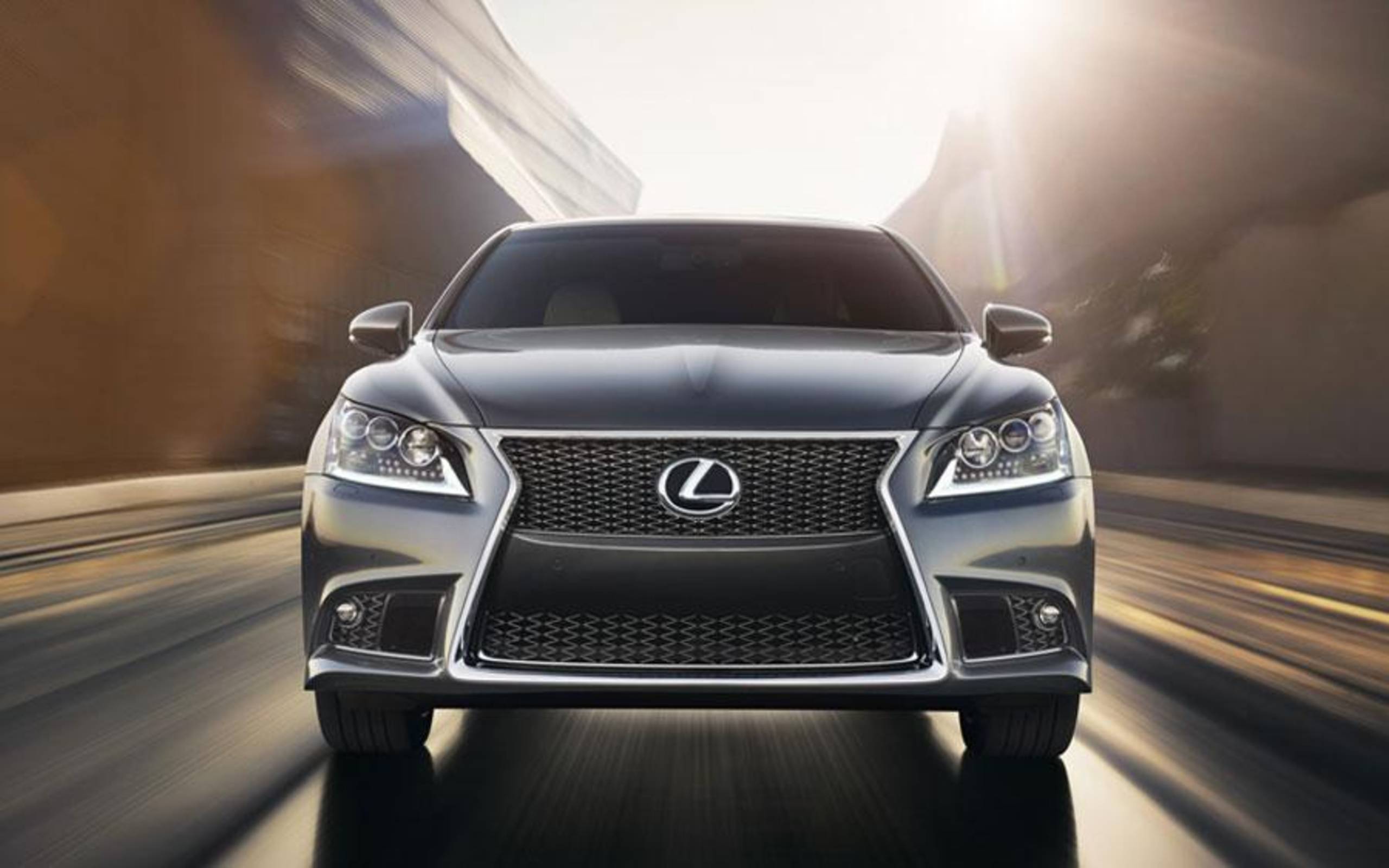 2560x1600 Lexus LS 460 F Sport review notes