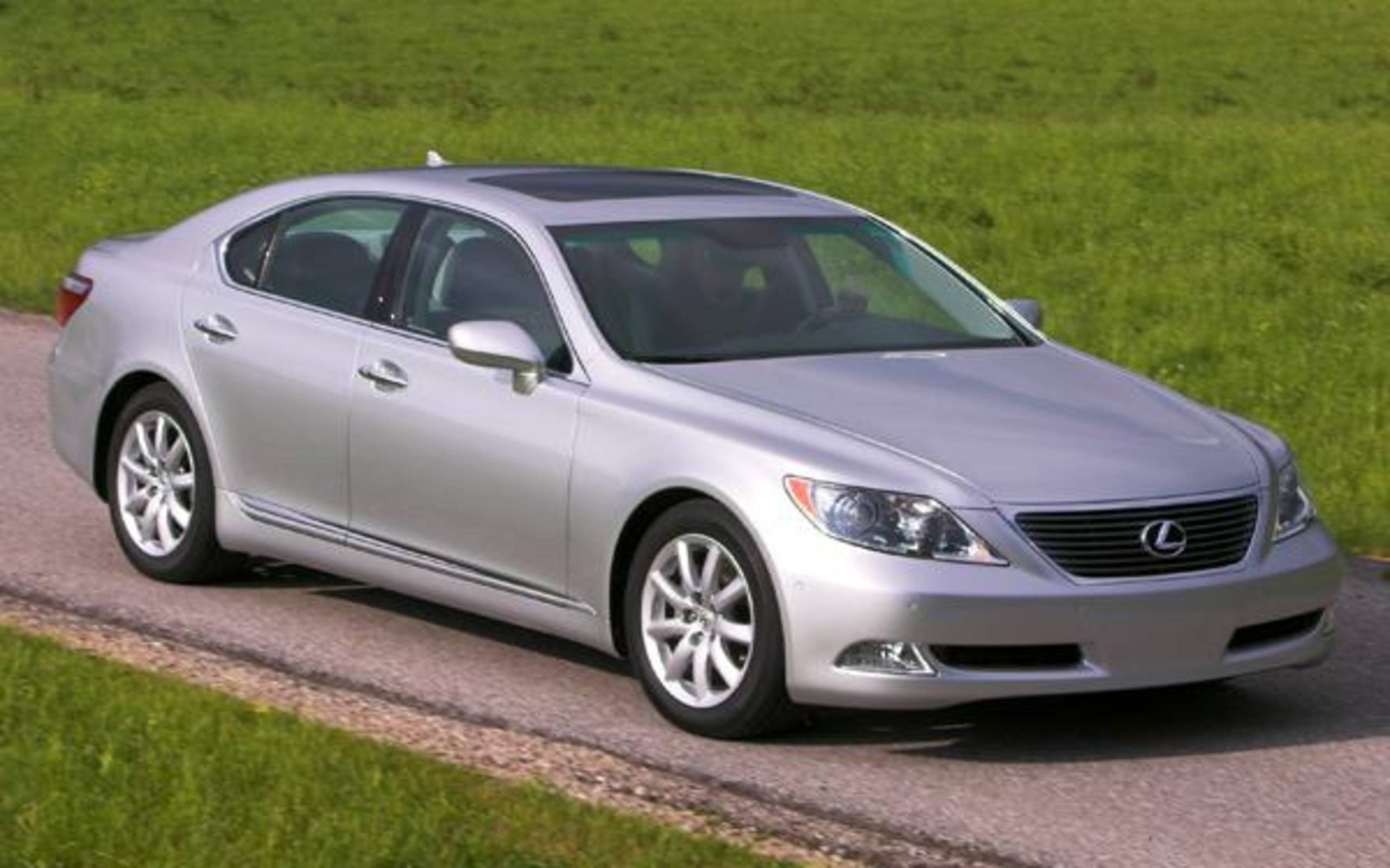 2560x1600 Lexus LS 460