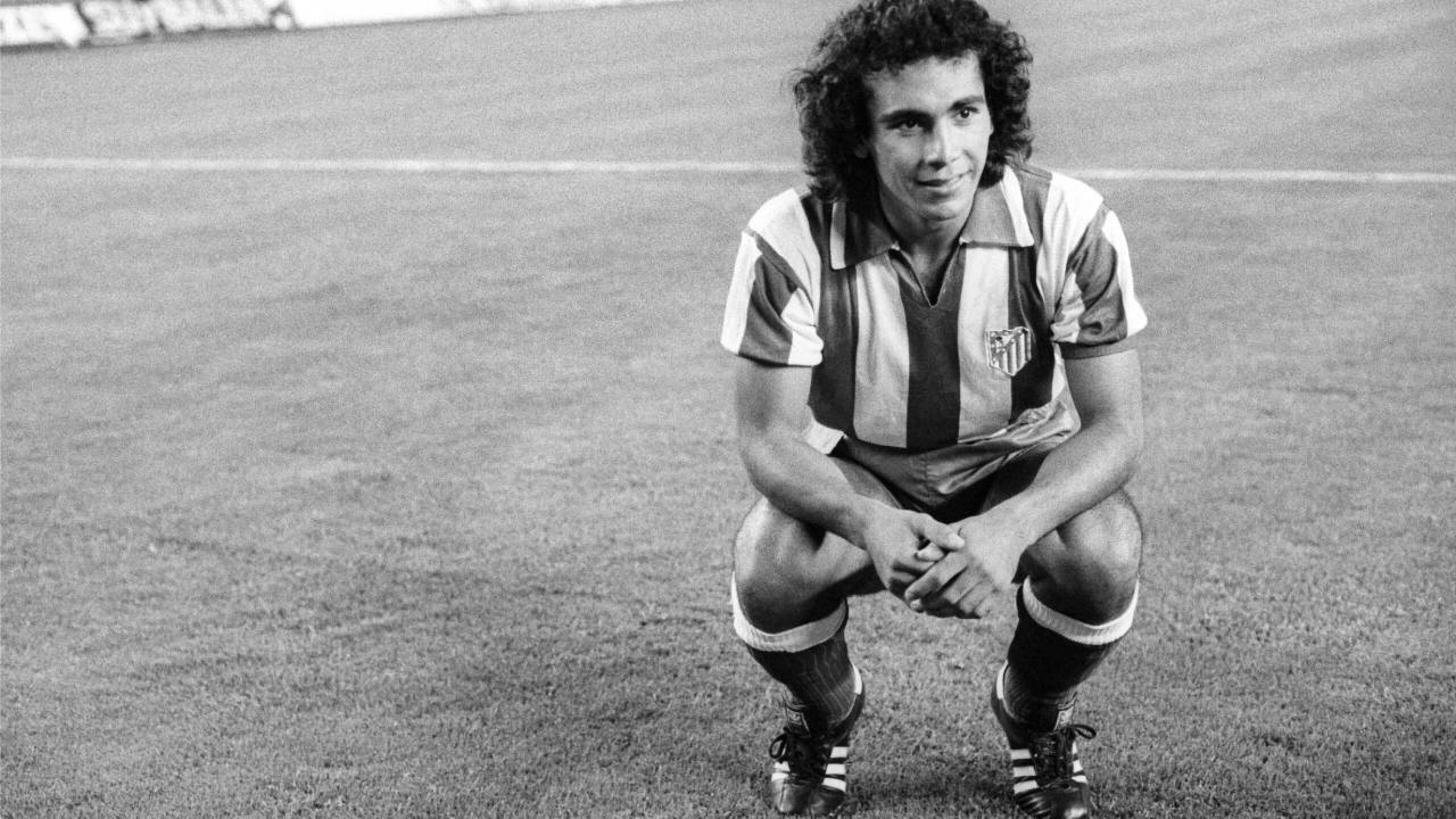 2560x1440 Hugo Sánchez, uno de los 100 mejores jugadores de futbol de la historia: FourFourTwo