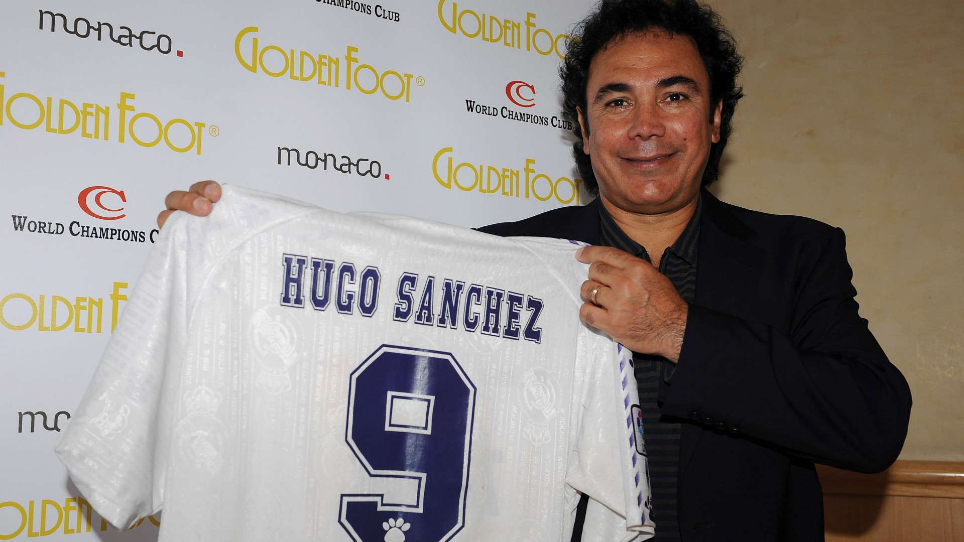 1920x1080 Mexico legend Hugo Sanchez considering Puebla purchase. Goal.com US