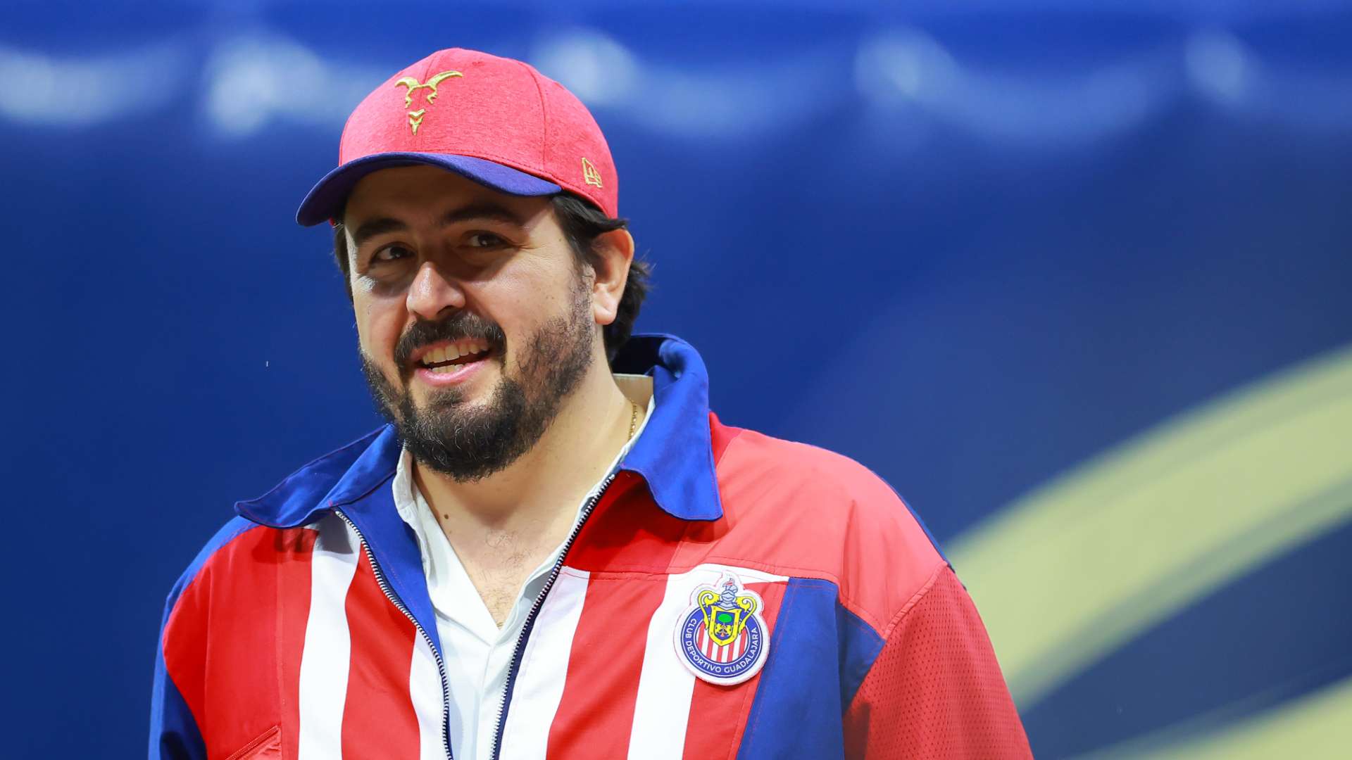 1920x1080 The solution is to sign foreign players' legend Hugo Sánchez advises Chivas' owner Amaury Vergara to break with tradition. Goal.com UK