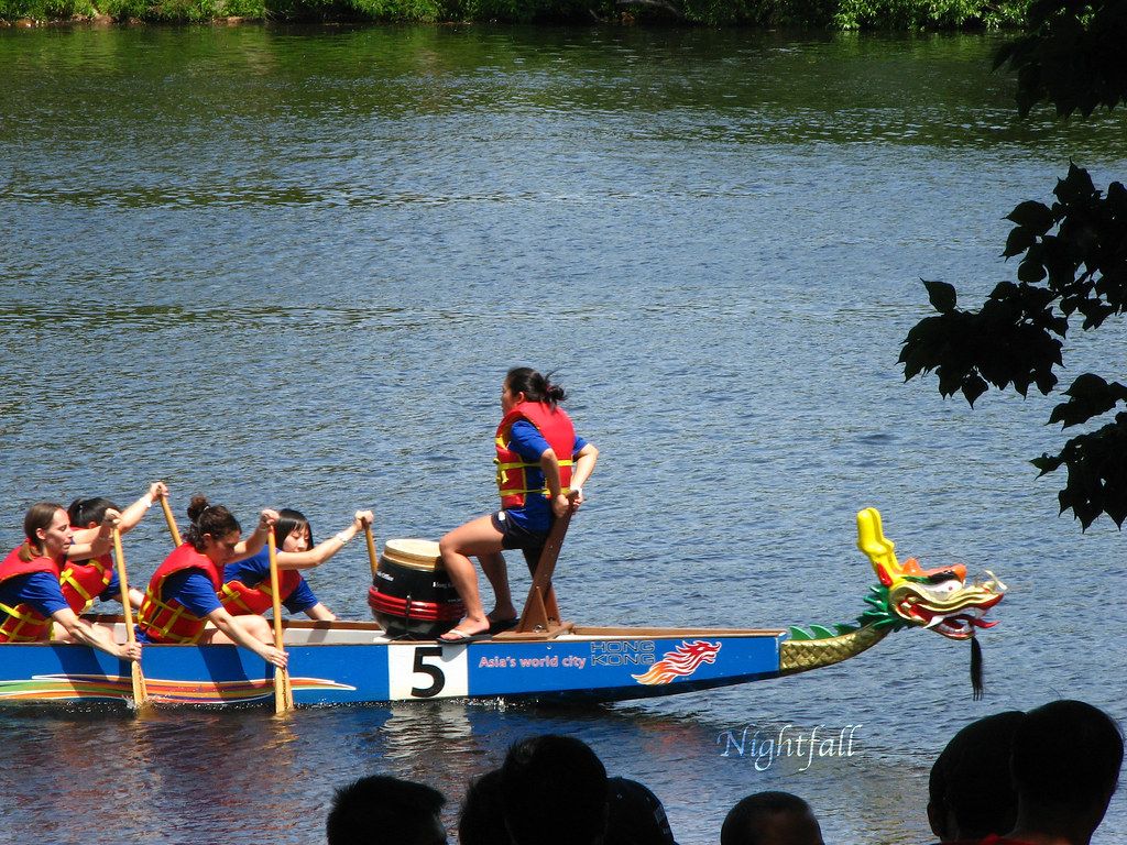 1024x768 Dragon Boat Festival. Bigger view of the boat. It's hard