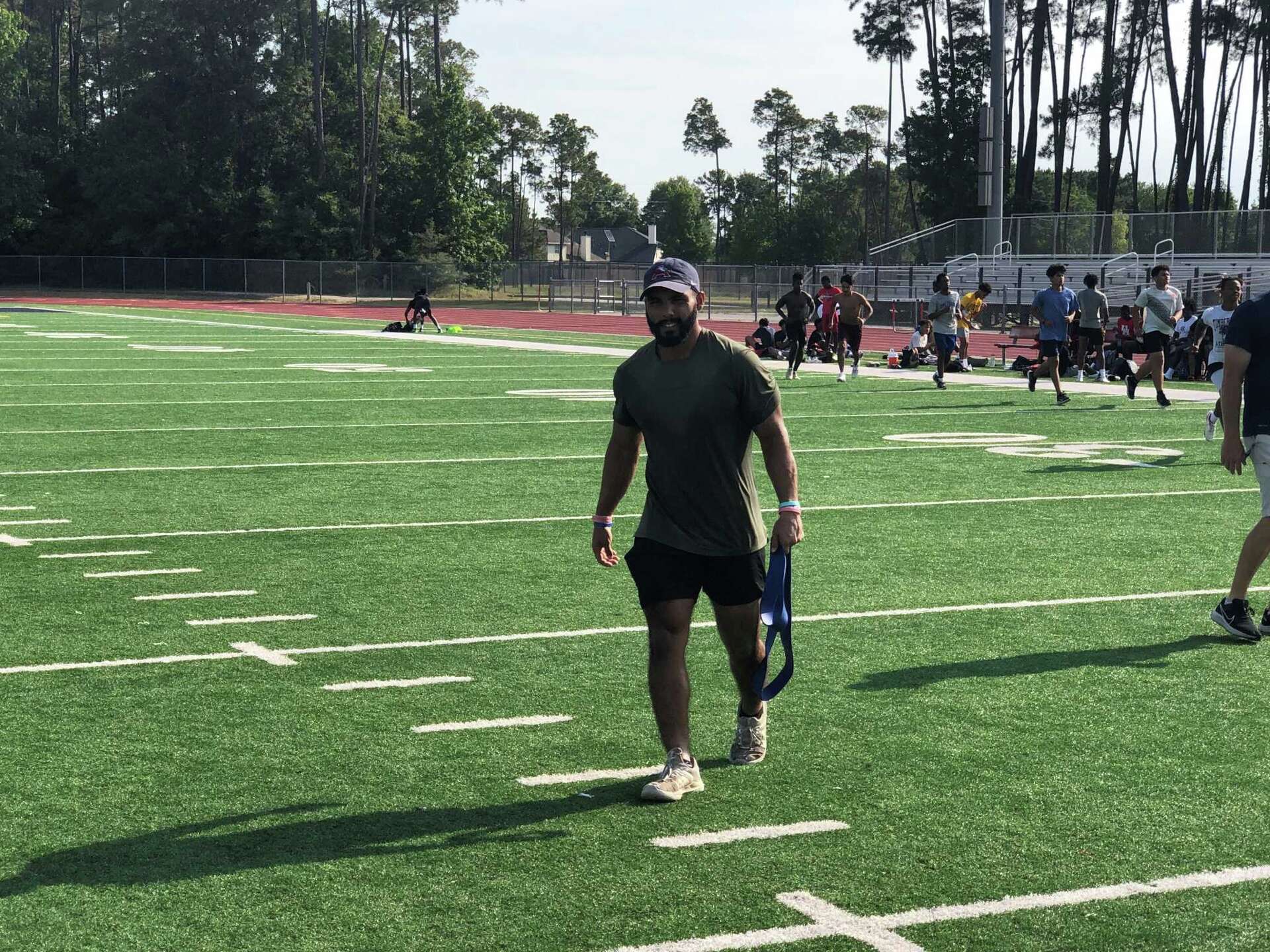 1920x1440 Atascocita's Jorge Sanchez helping with summer workouts