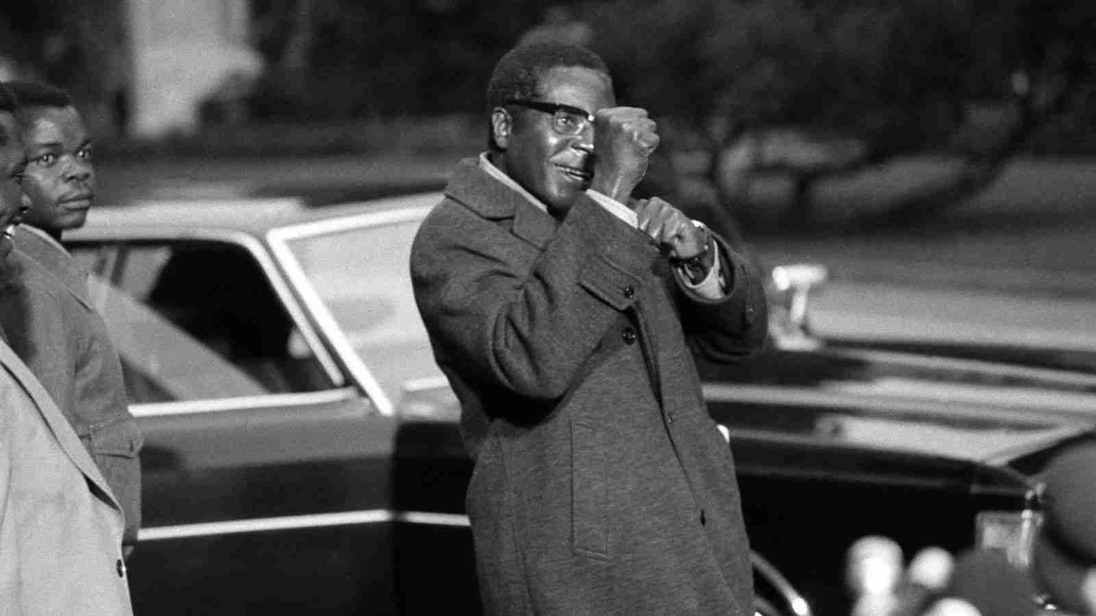 1600x900 IN PICTURES. From alpha to omega, image from Robert Mugabe's long career