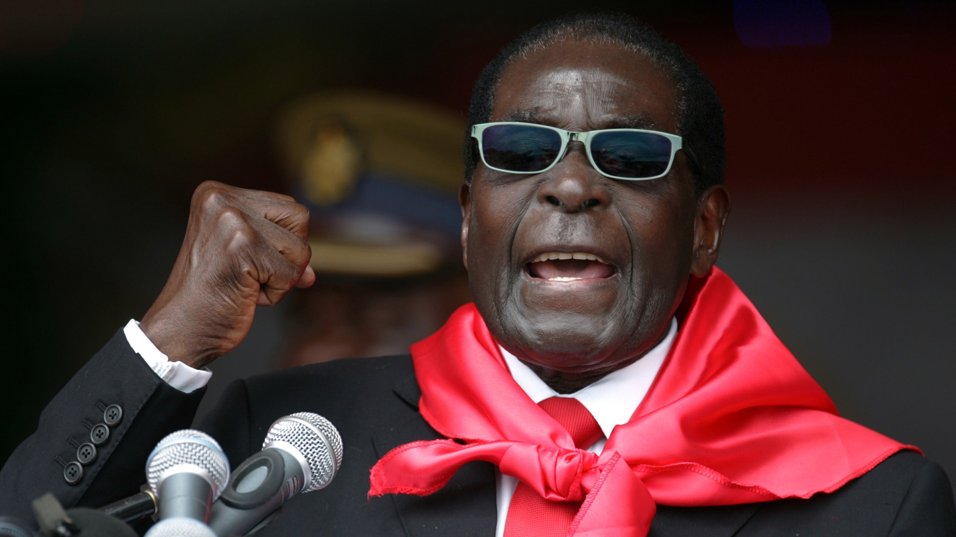 3300x1856 Robert Mugabe: Zimbabwe's war hero turned autocrat