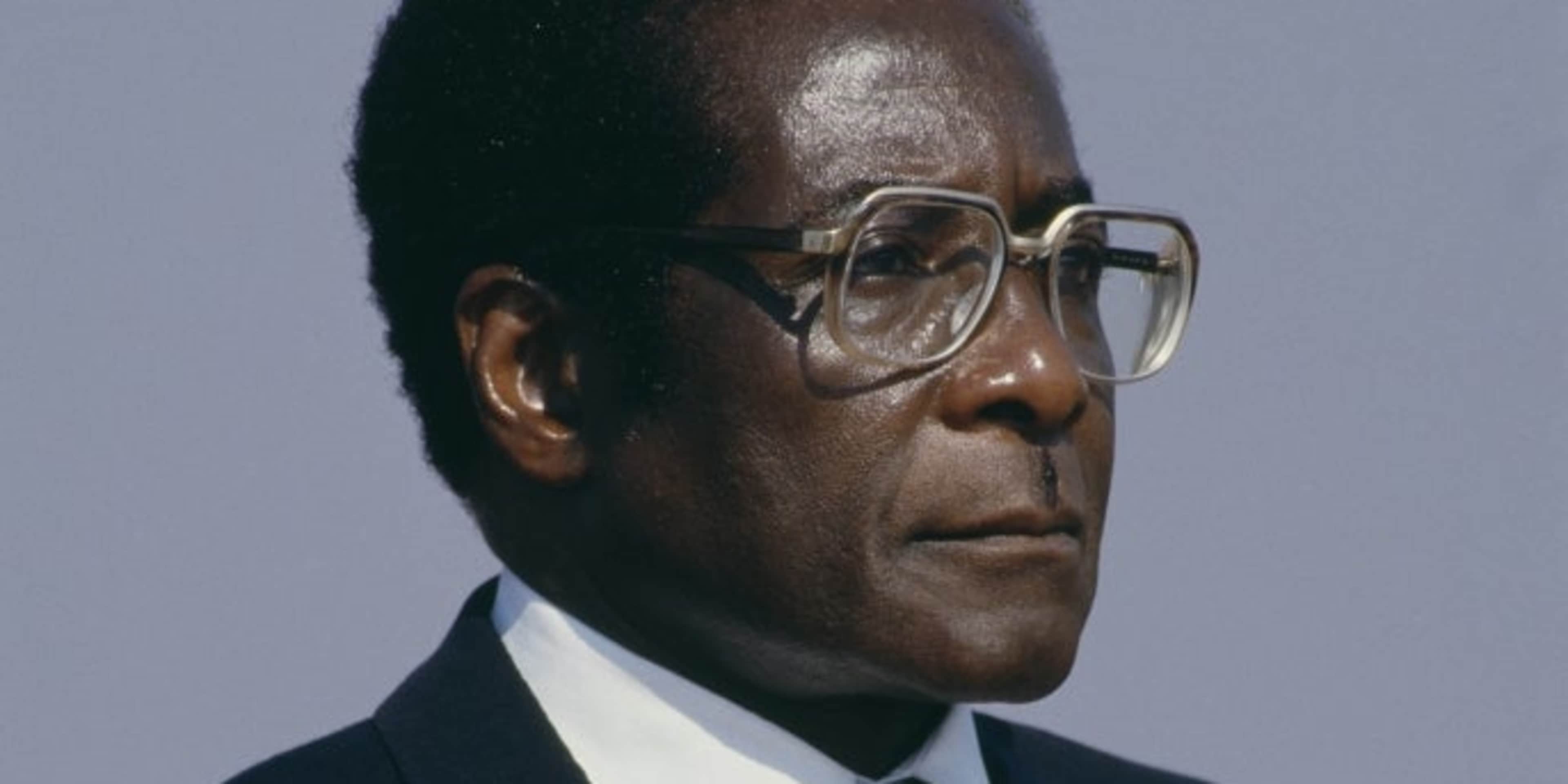 3840x1920 Robert Mugabe, Death & Zimbabwe