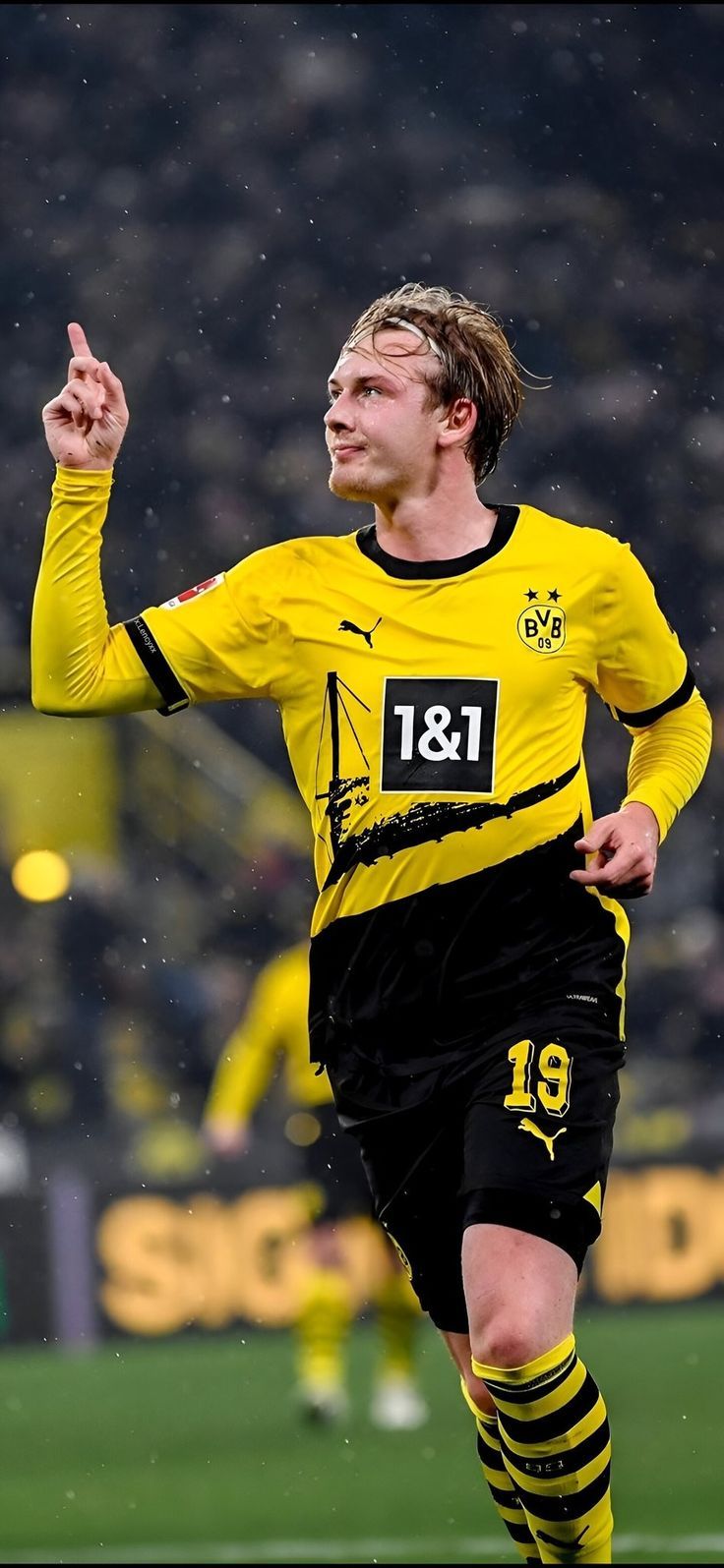 736x1595 Julian brandt wallpaper. Halland dortmund wallpaper, Halland wallpaper 4k, Football players