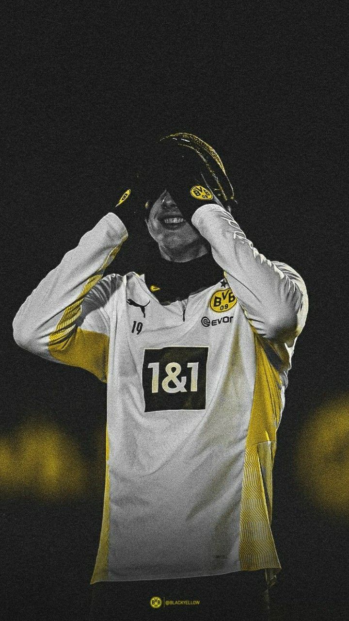 720x1280 Julian Brandt