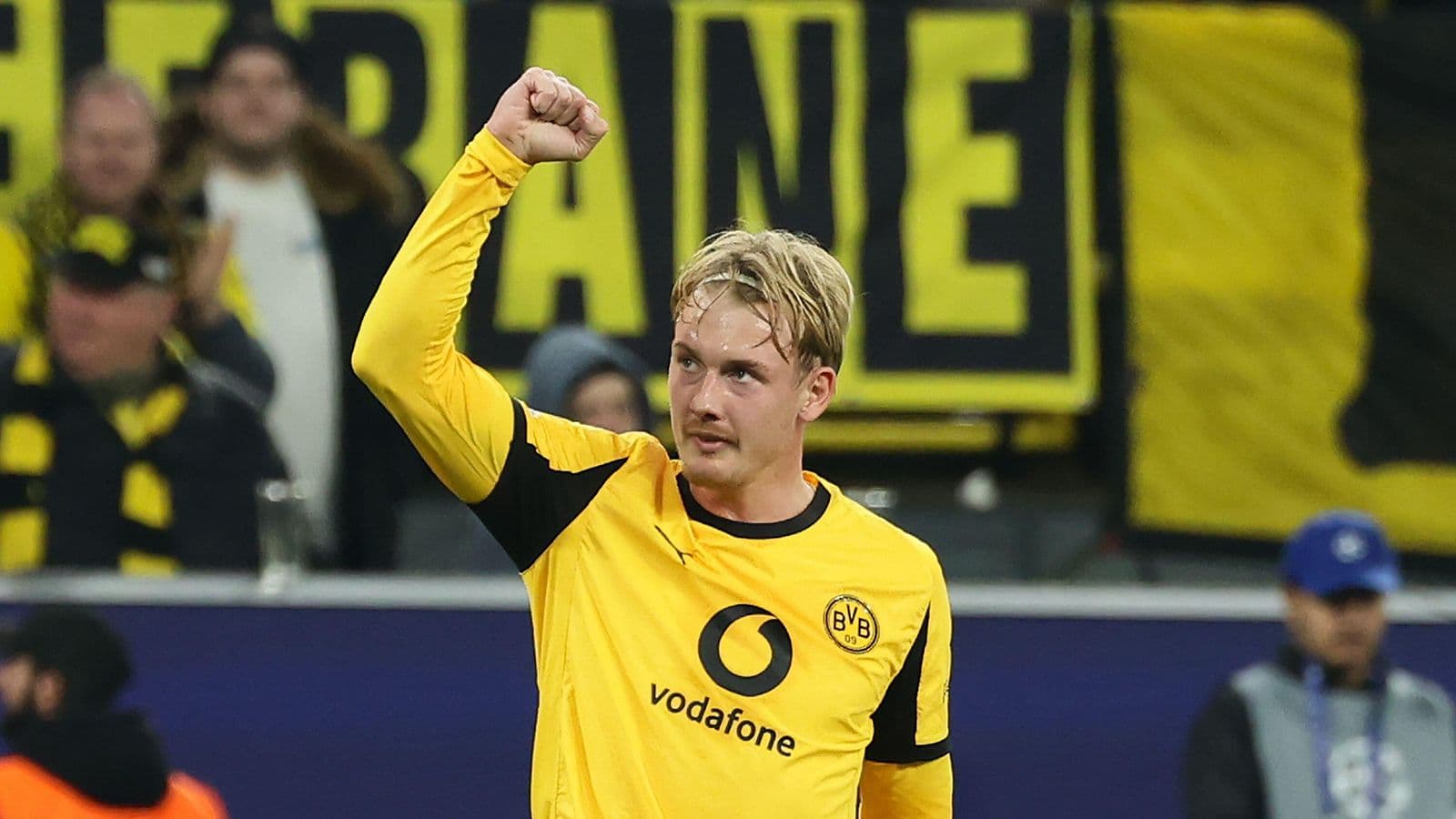1600x900 Vodacom Soccer. News. Julian Brandt explains Borussia Dortmund armband handover against Eintracht Frankfurt