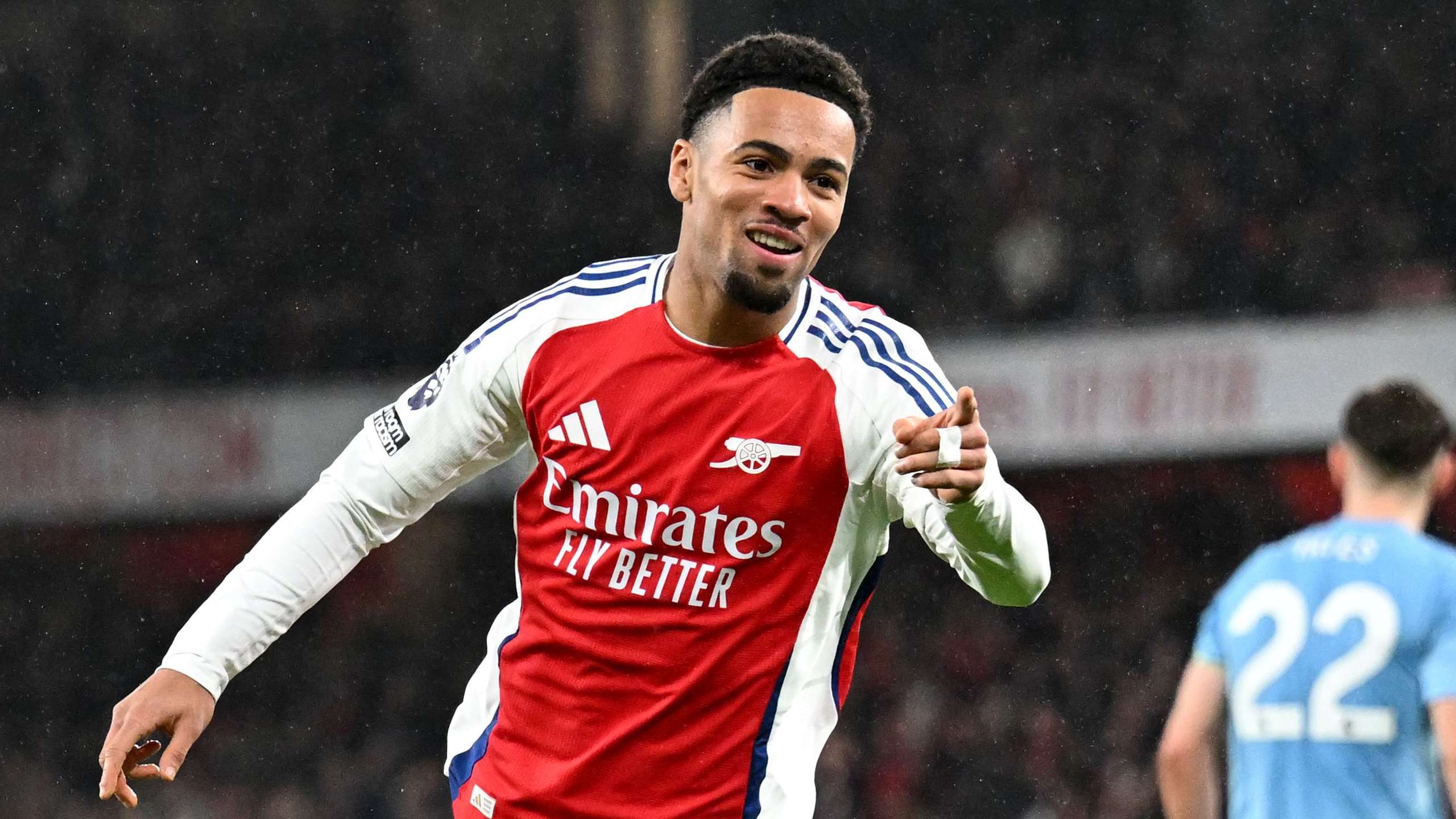 2560x1440 Make sure the cement doesn't get dry!' Arteta hopes to build 'something beautiful' with Arsenal scorer Ethan Nwaneri after teenager comes close to matching Cesc Fabregas' record
