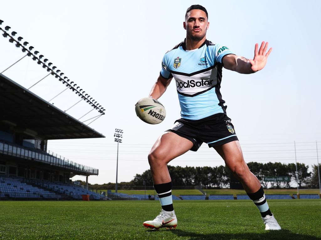 1024x768 Sharks legend Luke Lewis says Dally M would be fitting reward for star fullback Valentine Holmes