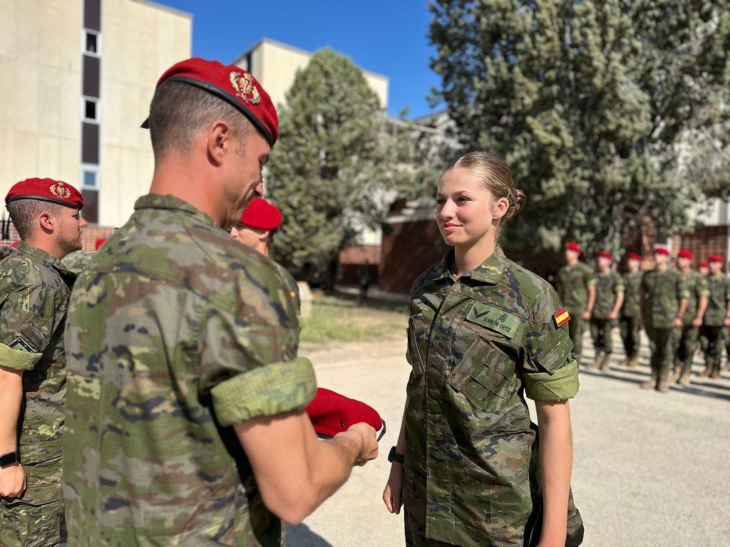 1024x768 The Princess Leonor at the General Military Academy: some image that provoke pride