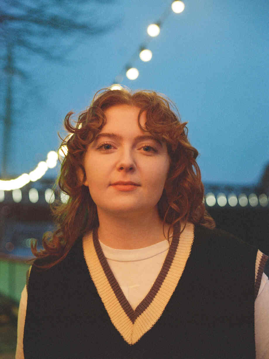 920x1227 Alice Oseman on Heartstopper