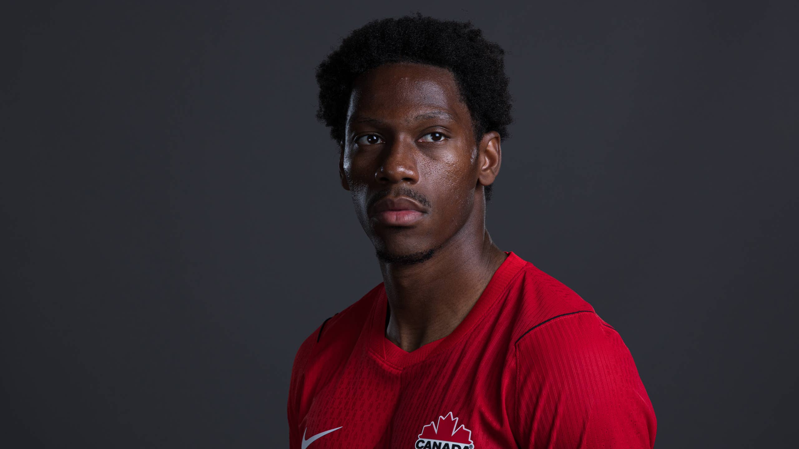 2560x1440 Who Is Jonathan David's Girlfriend? Inside Canada Star's Private & Family Life