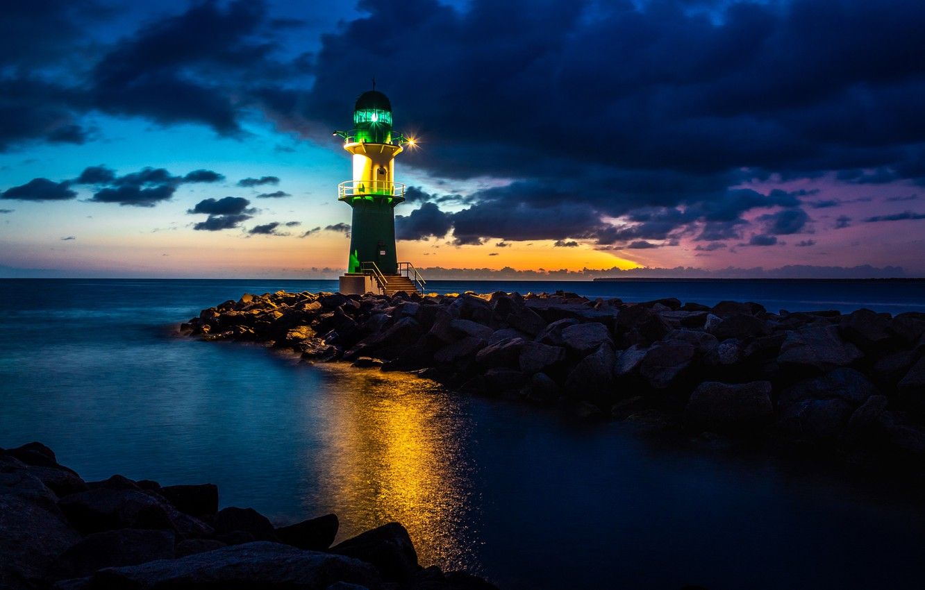1332x850 Rostock Wallpaper