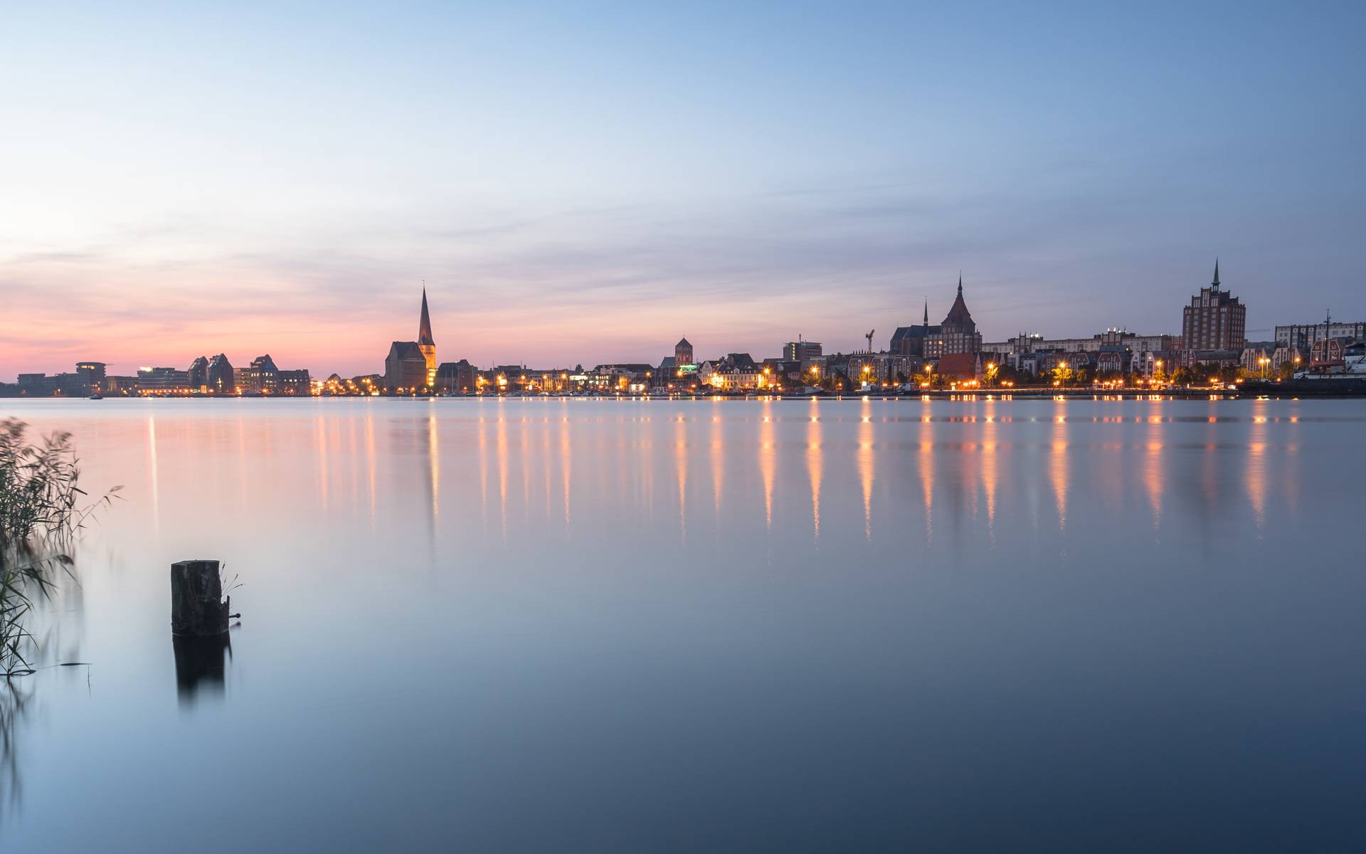 1920x1200 Rostock: Sehenswürdigkeiten und Geheimtipps
