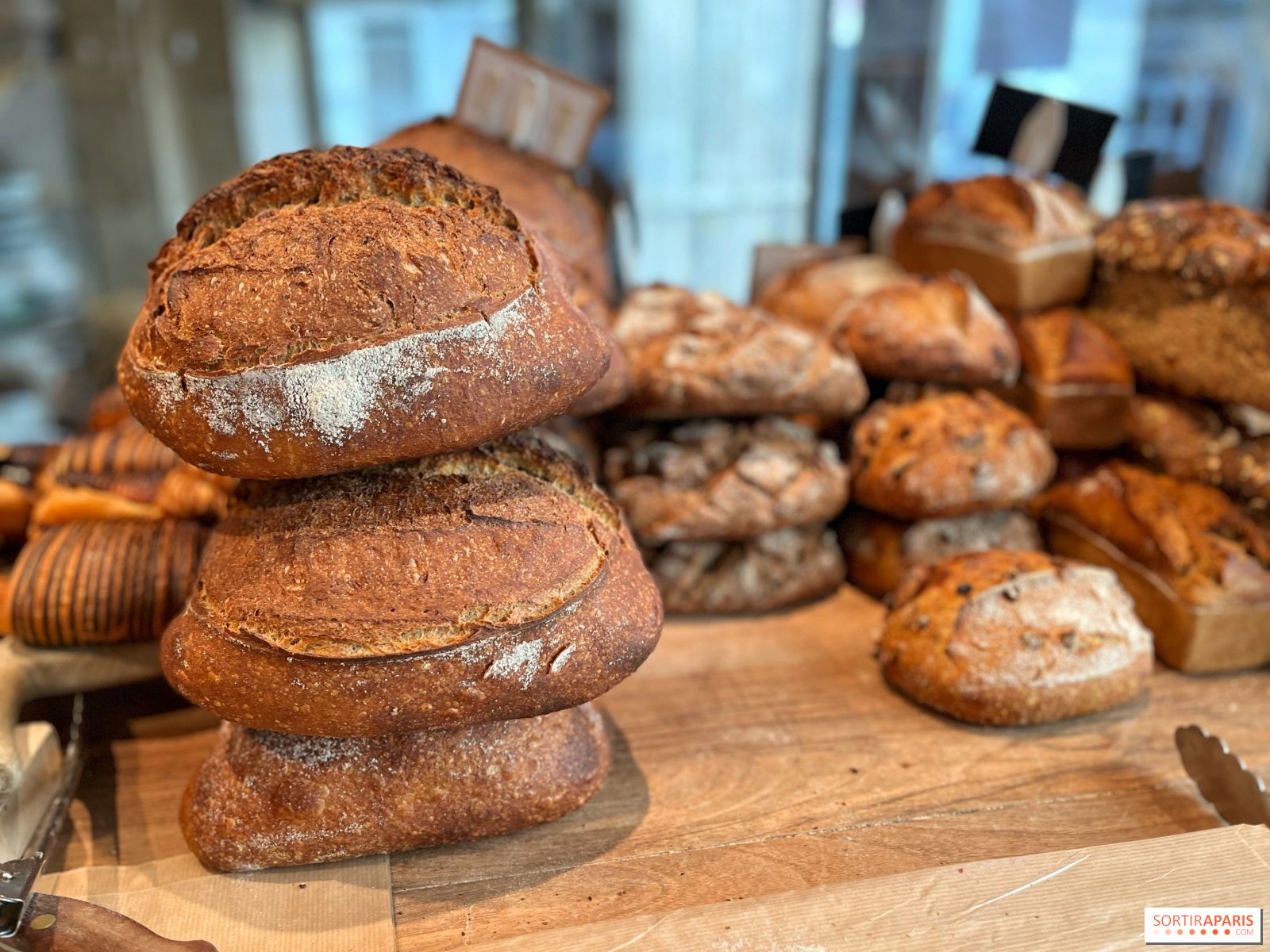 1600x1200 Atelier P the bakery in the 18th district that offers workshops to learn how to make organic bread