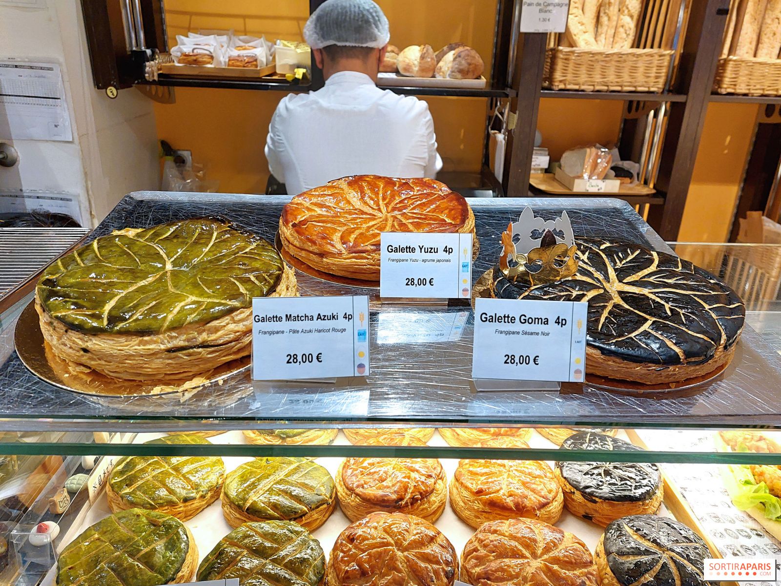 1600x1200 Aki Bakery: their sesame seed king cake delights the taste buds of Japanese flavor enthusiasts