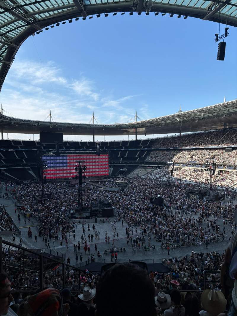 800x1066 Stade de France, section Y row seat 07é