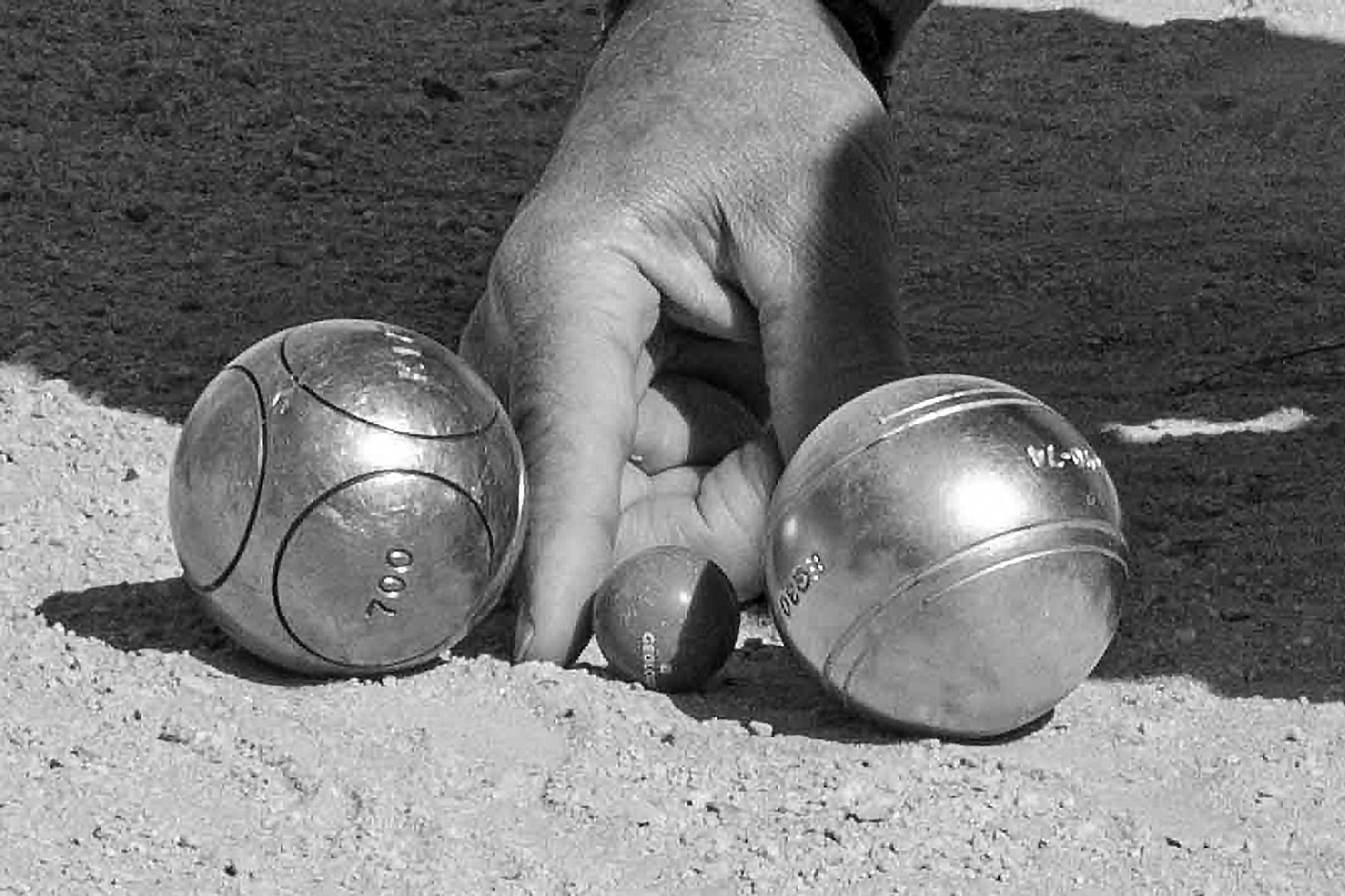 1800x1200 Petanque Knokke. Reserve your field at Brunello's Beach