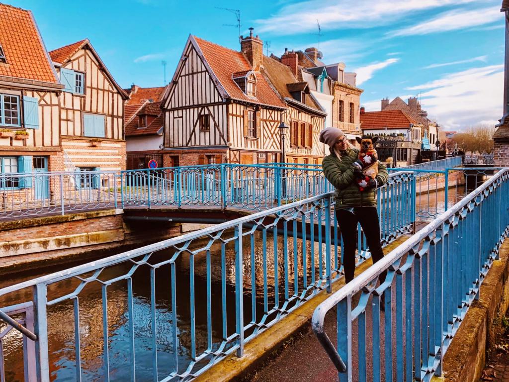 1024x768 Amen for Amiens France