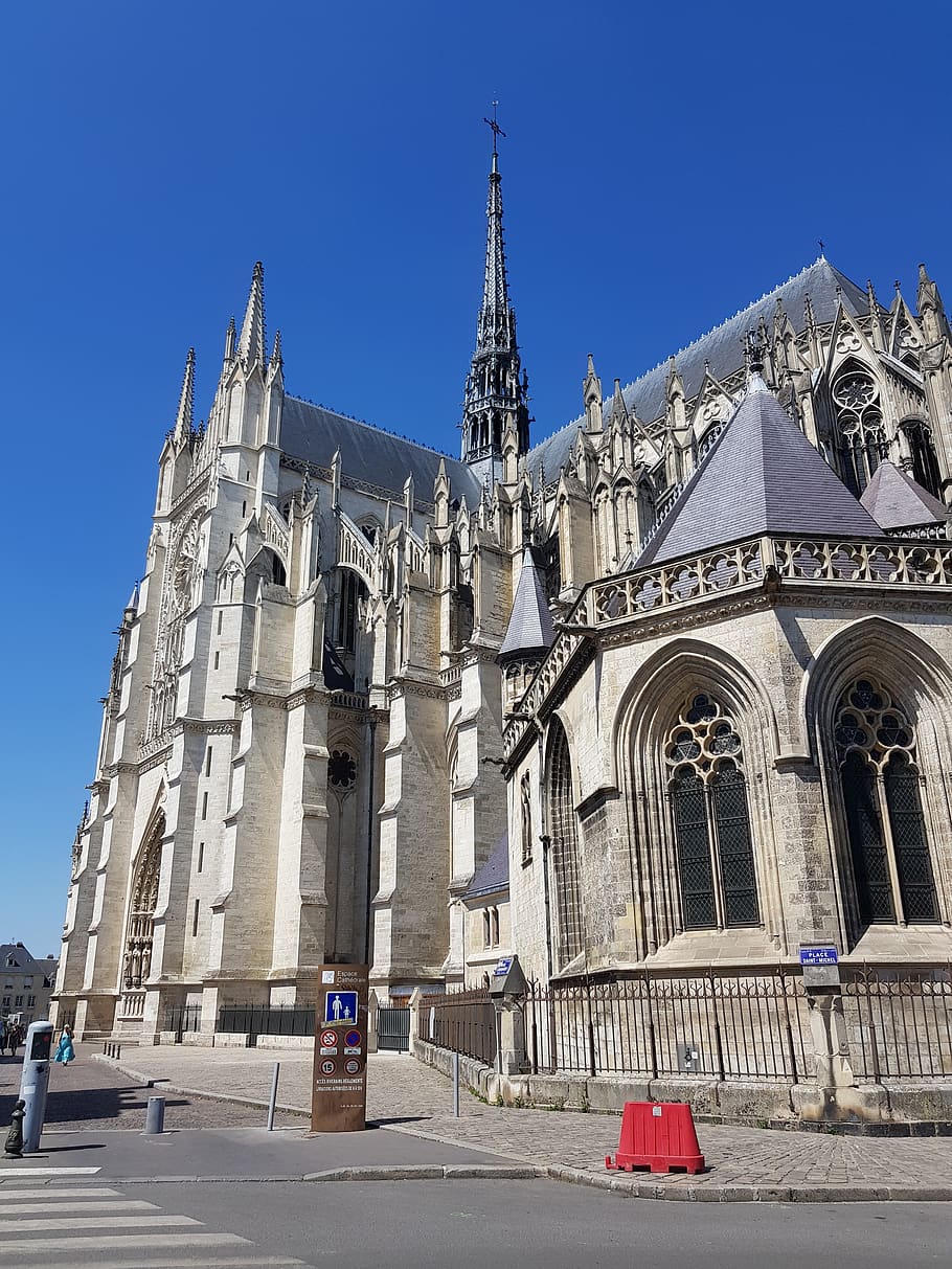 910x1213 Amiens france 1080P, 2K, 4K, 5K HD wallpaper free download
