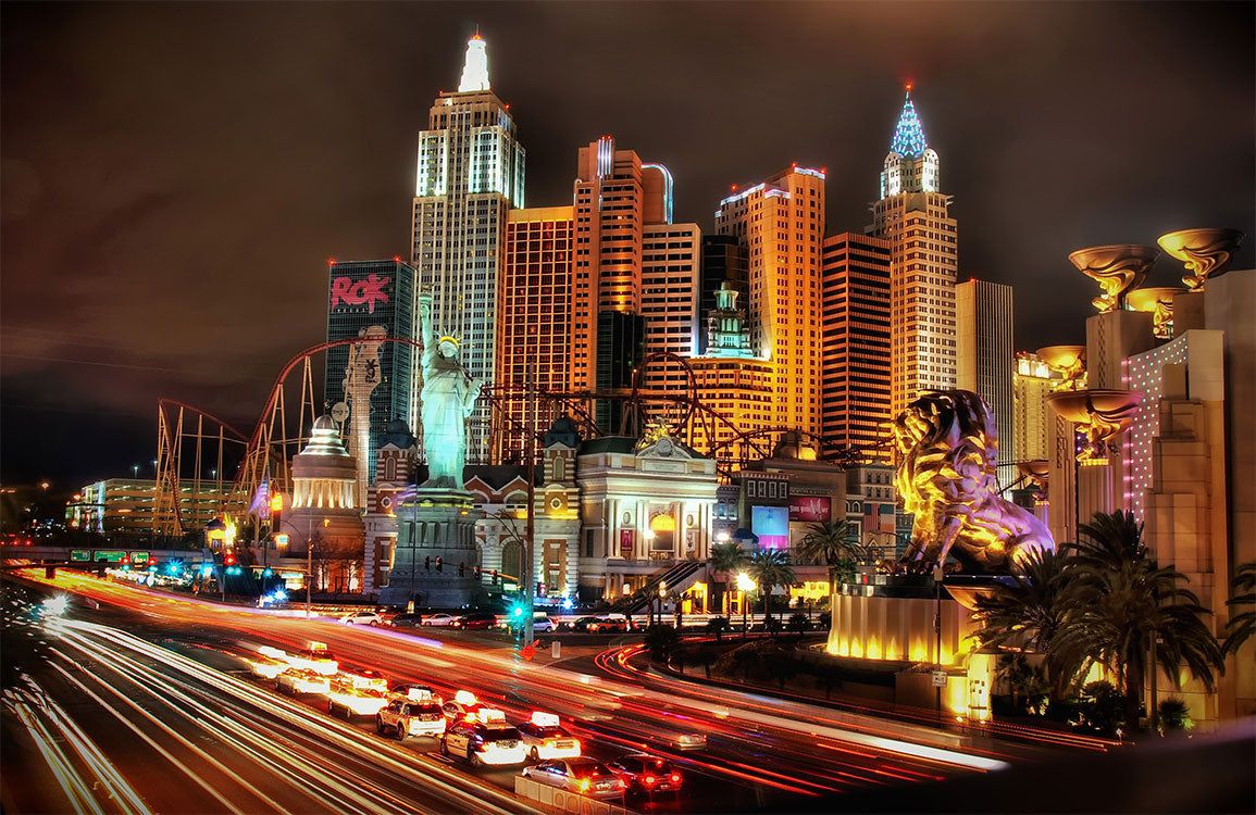 1155x750 Vibrant Las Vegas Night Skyline Mural Wallpaper with Neon Highlights
