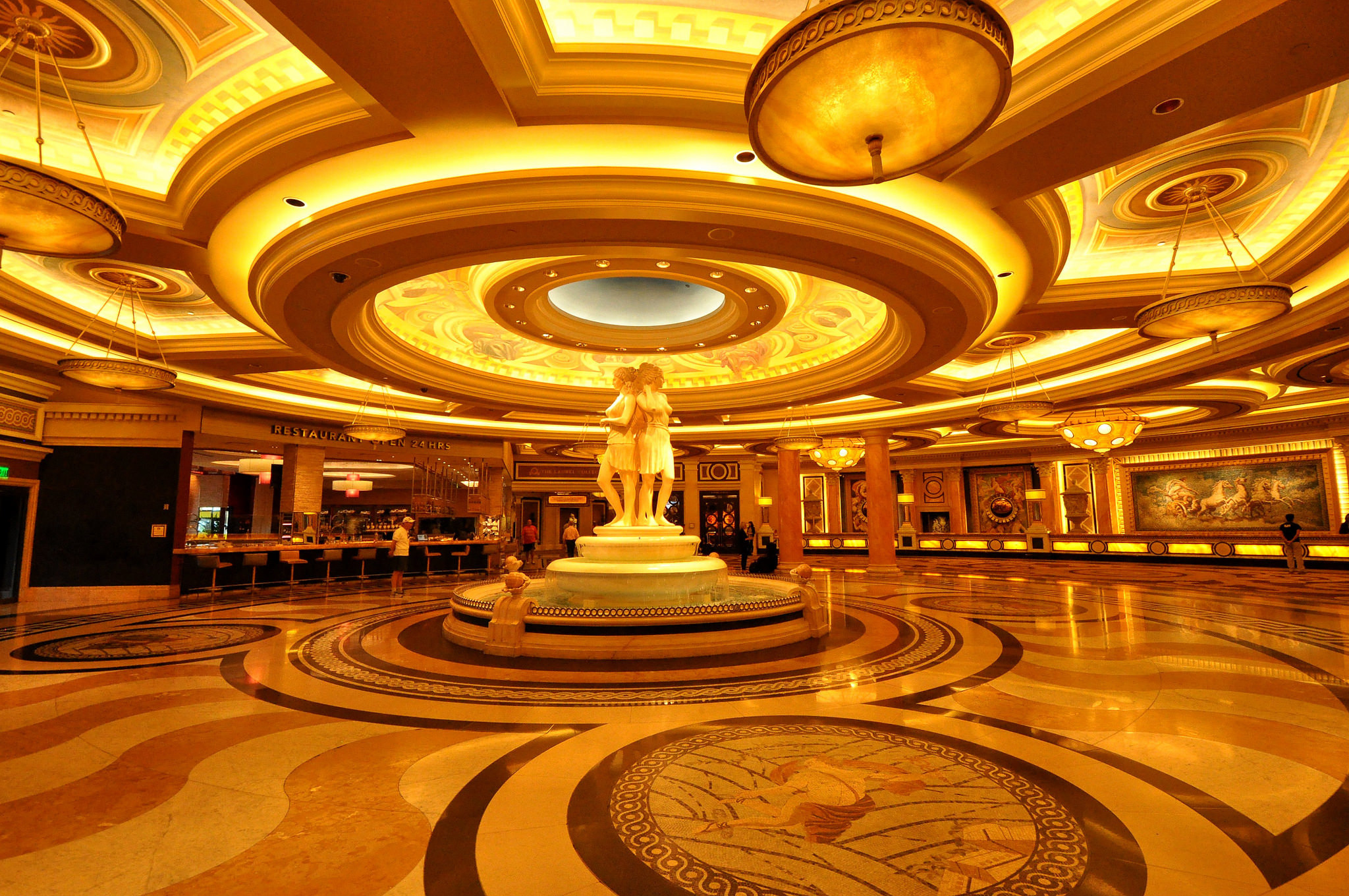 2048x1360 Wallpaper Las Vegas, chandelier, USA, sculpture, hall, casino for mobile and desktop, section интерьер, resolution 2048x1360