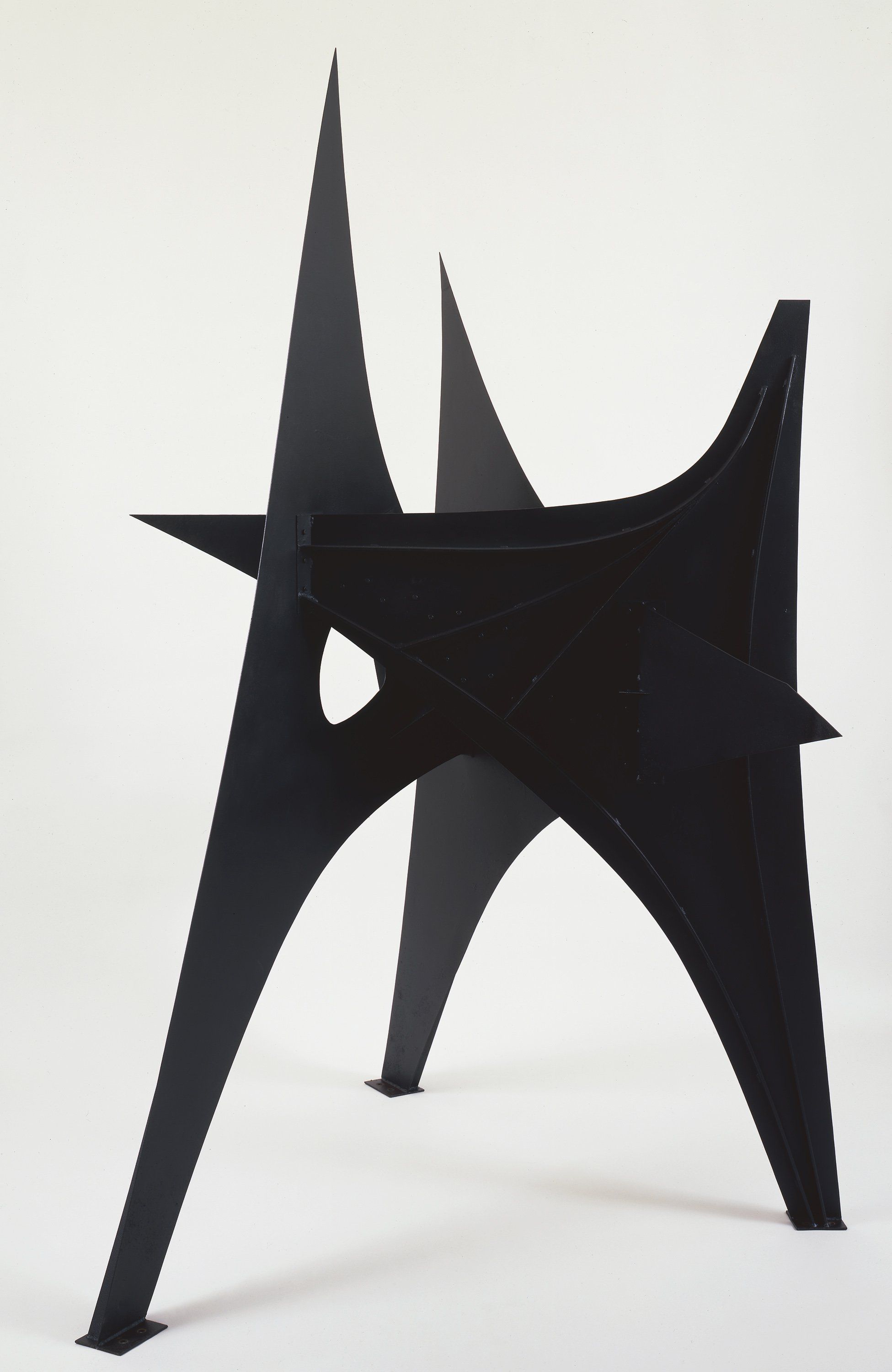 1951x3000 Alexander Calder