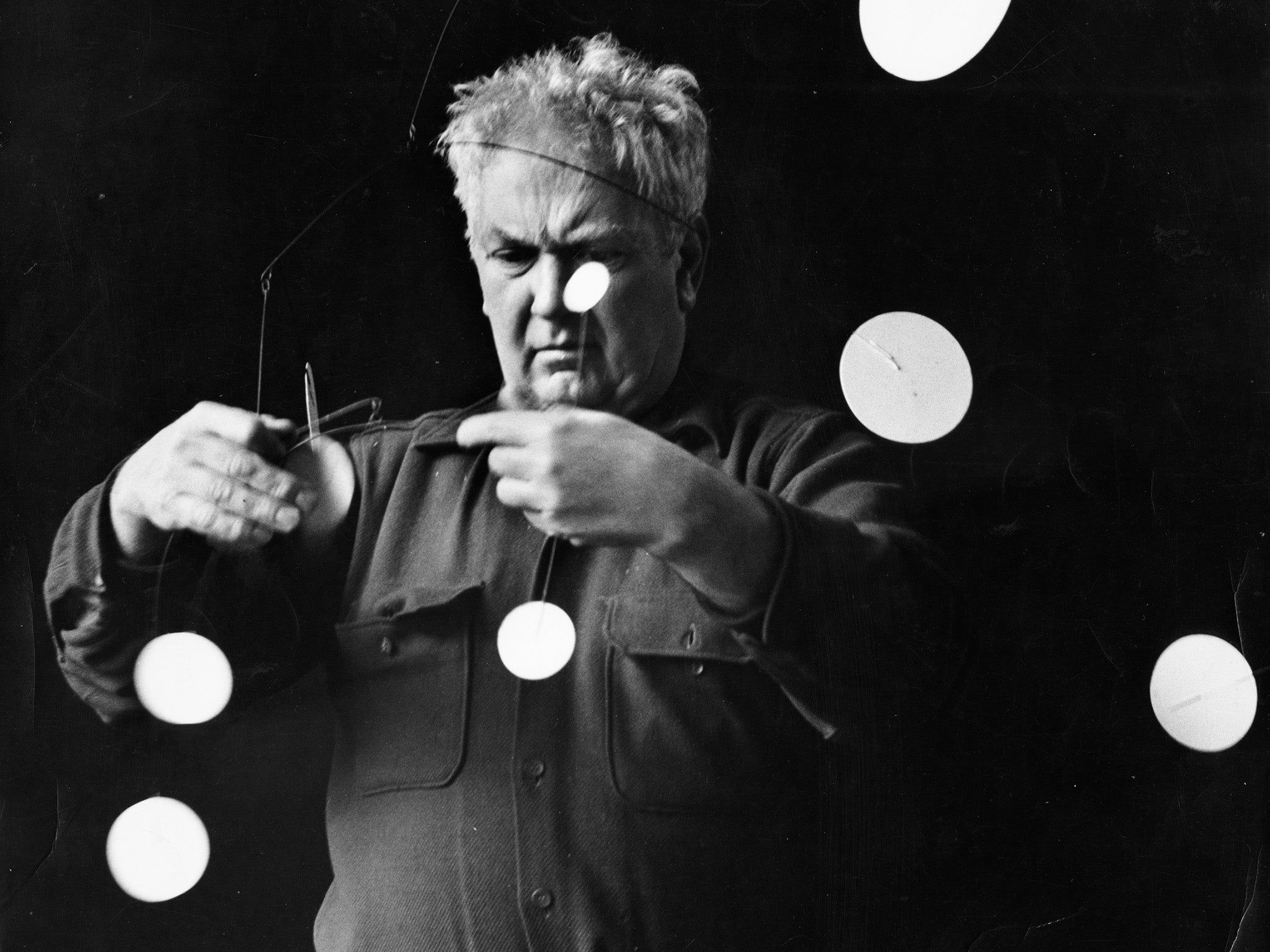 2048x1536 Alexander Calder: Discovering a joyous reading of the experimental artist's work at Tate Modern