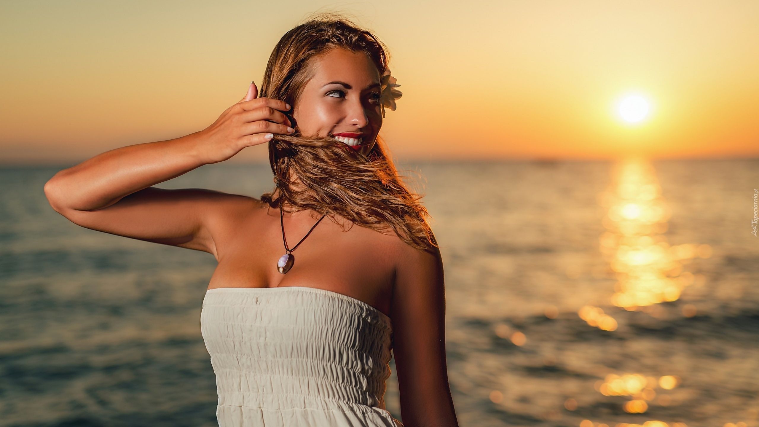 2560x1440 Alice Campello
