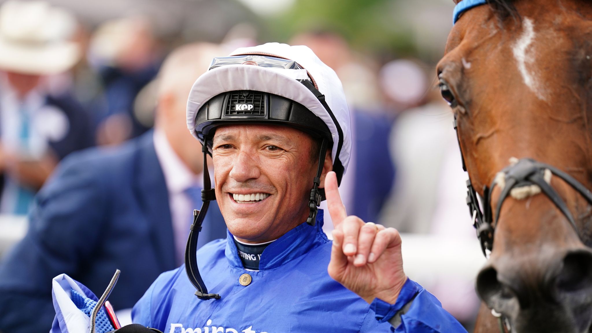 2048x1152 Today on Sky Sports Racing: Ryan Moore and Frankie Dettori head to Yarmouth for Listed contest