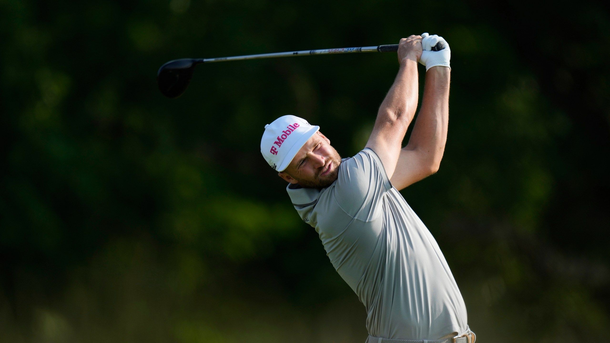 2560x1440 Wyndham Clark says he 'deeply regrets' damaging his Oakmont locker during the US Open
