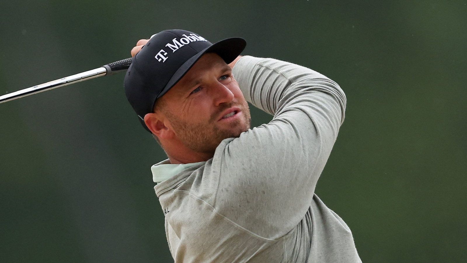 1600x900 Golf fans react after Wyndham Clark nearly wipes out spectators at PGA Championship
